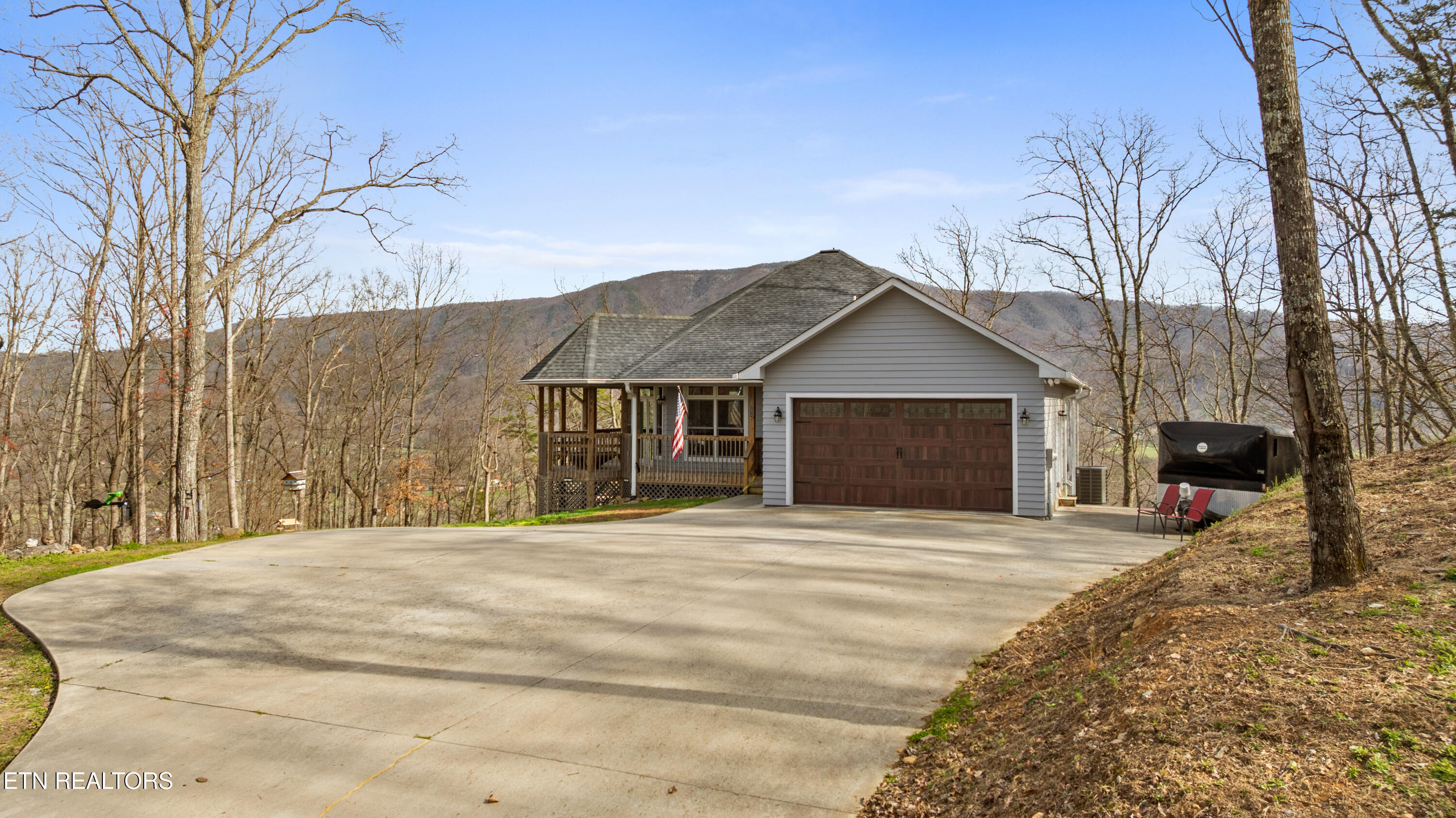 2932 Mockingbird Way Sevierville TN 37862