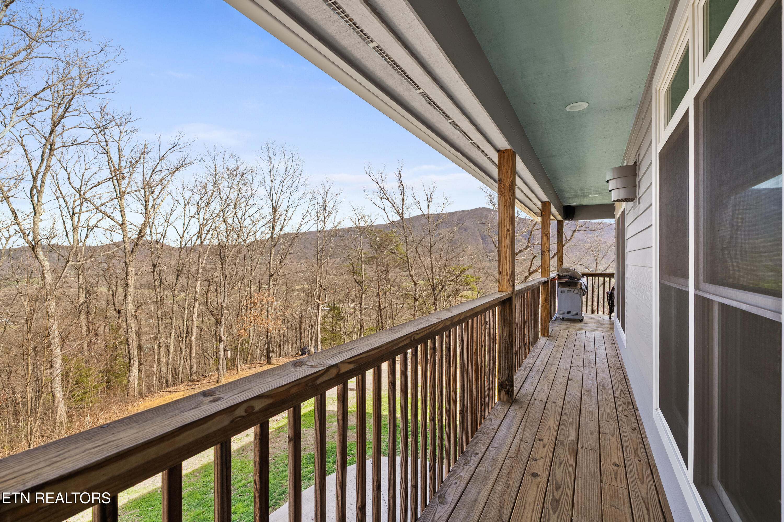 2932 Mockingbird Way Sevierville TN 37862