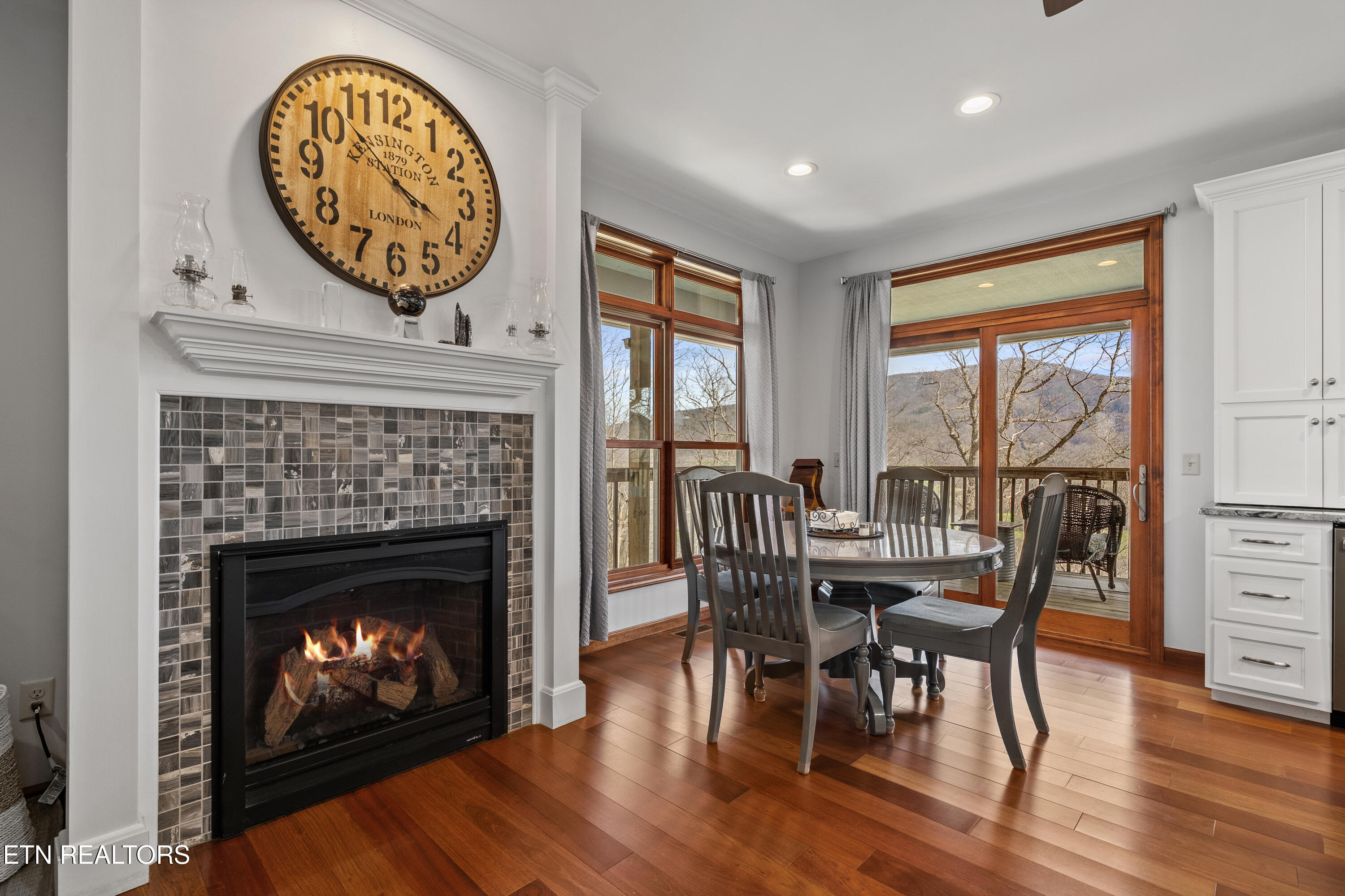 2932 Mockingbird Way Sevierville TN 37862