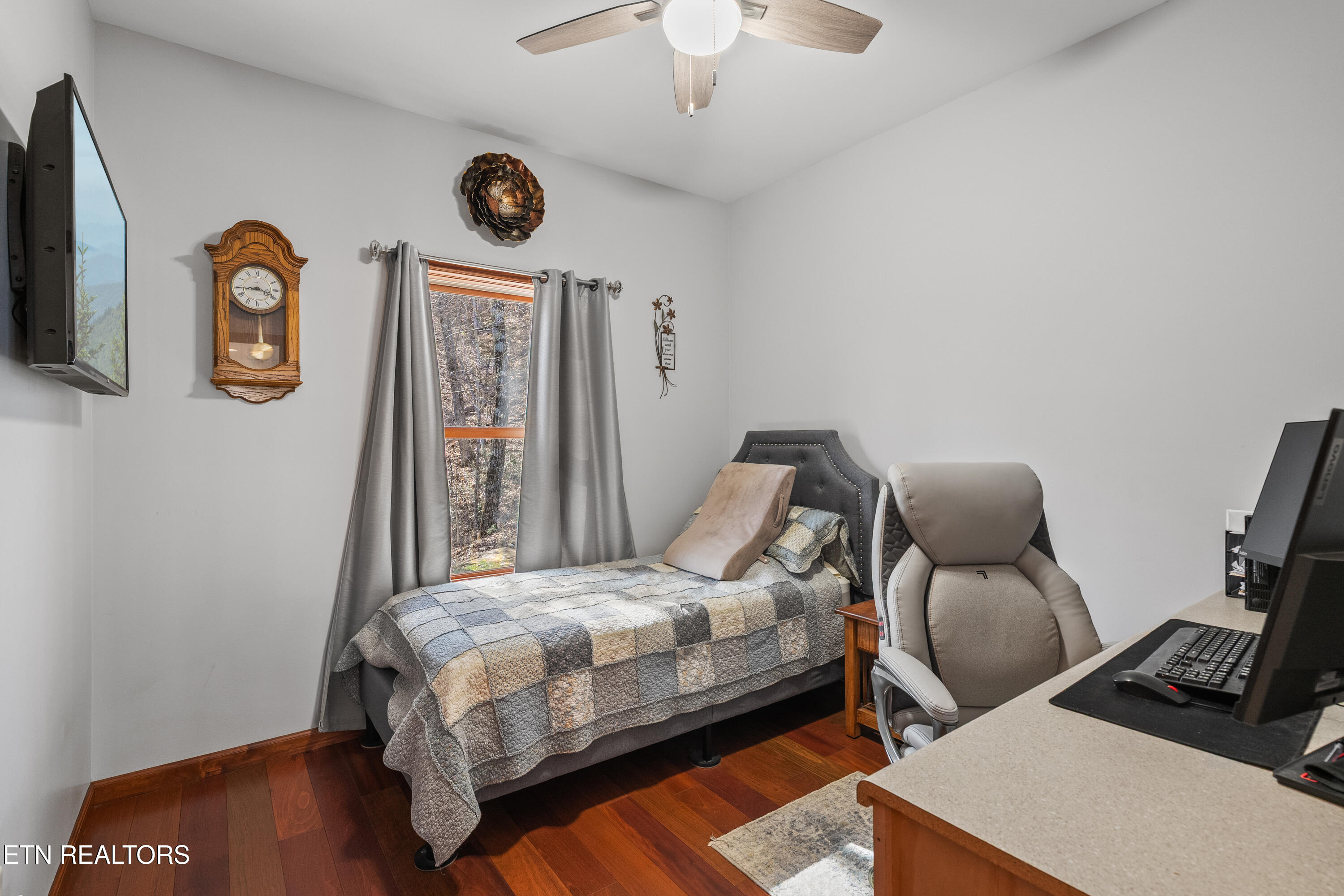2932 Mockingbird Way Sevierville TN 37862