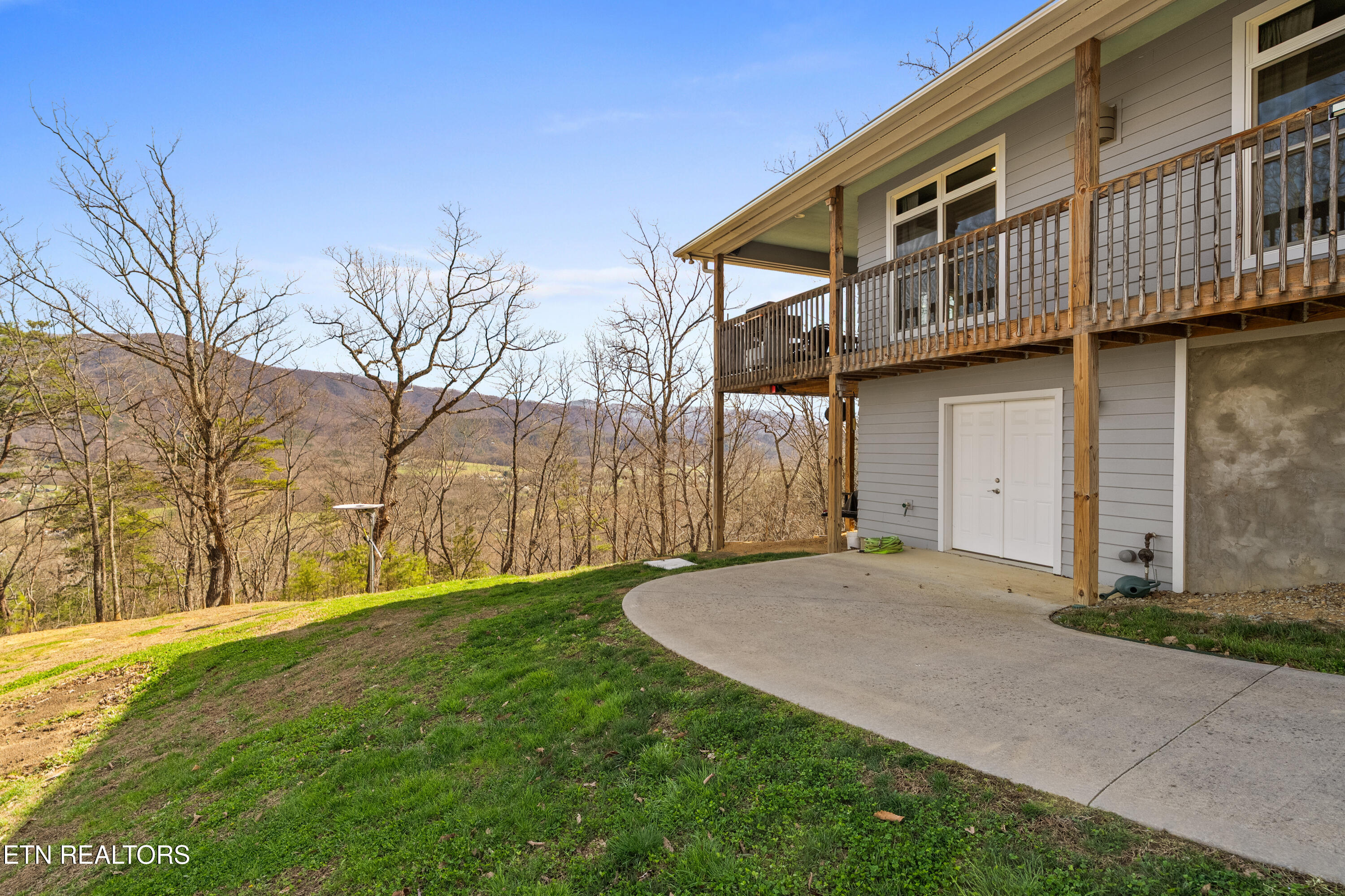 2932 Mockingbird Way Sevierville TN 37862