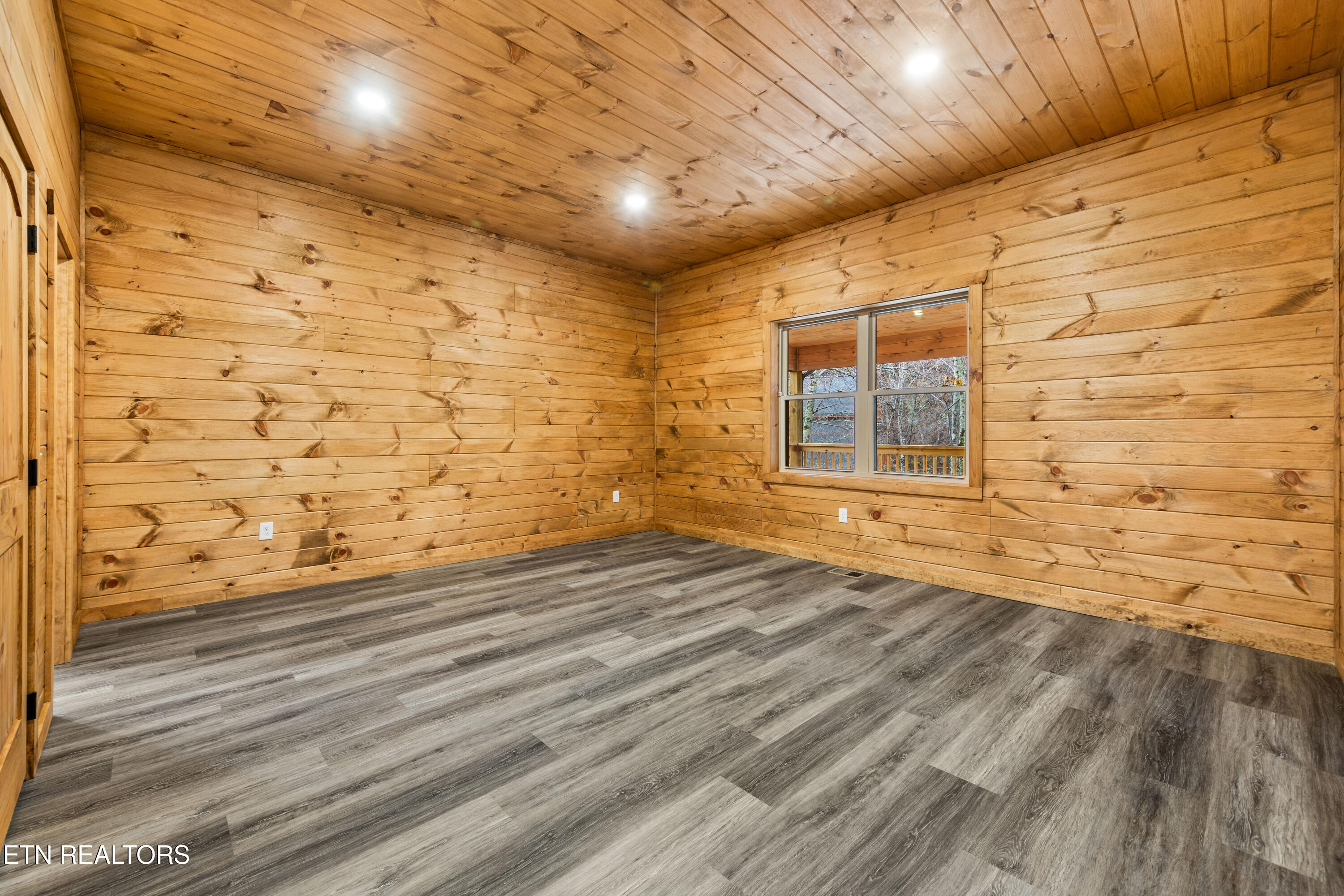 1045 Deep Hollow Road Gatlinburg TN 37738