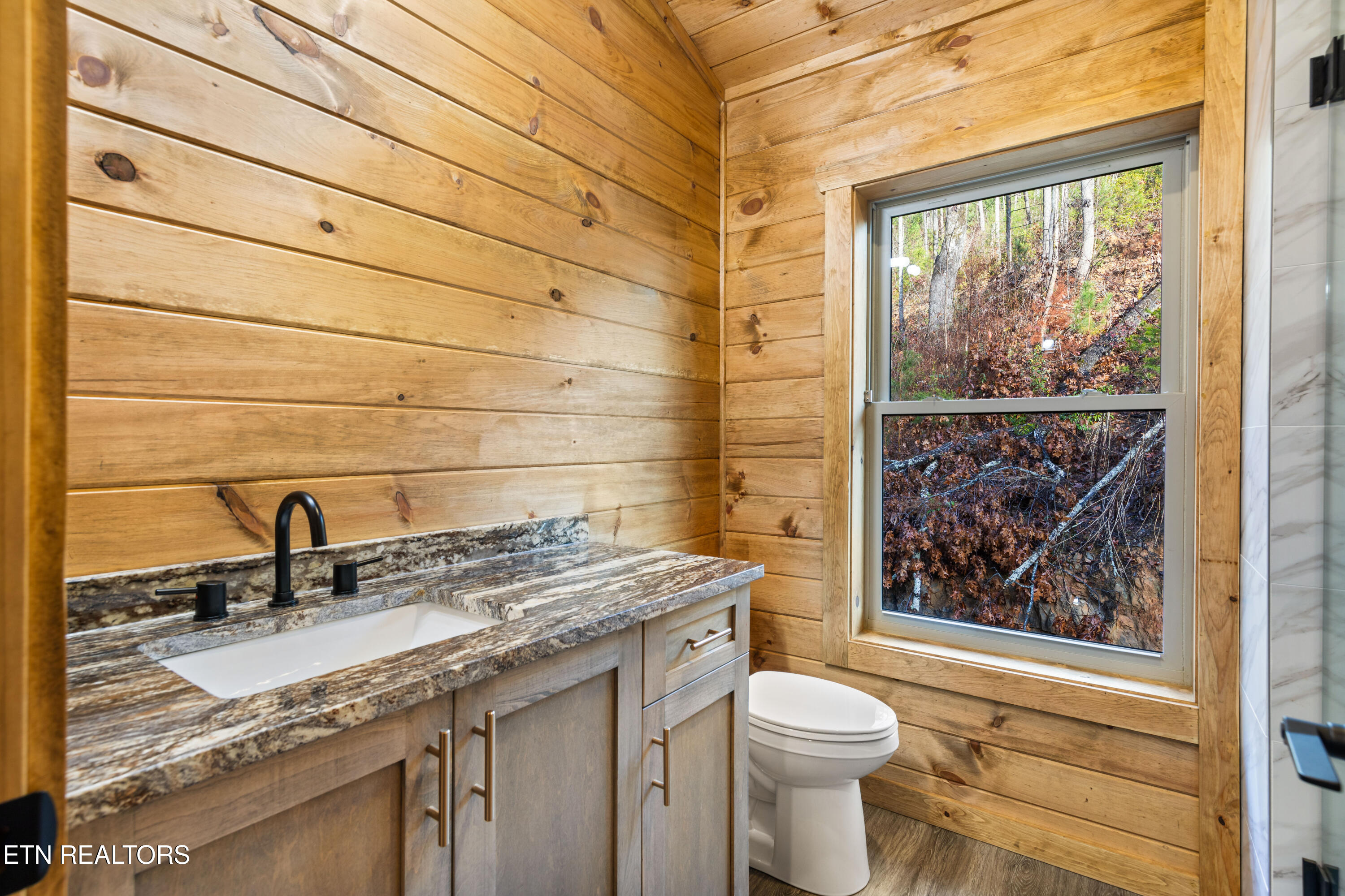 1045 Deep Hollow Road Gatlinburg TN 37738
