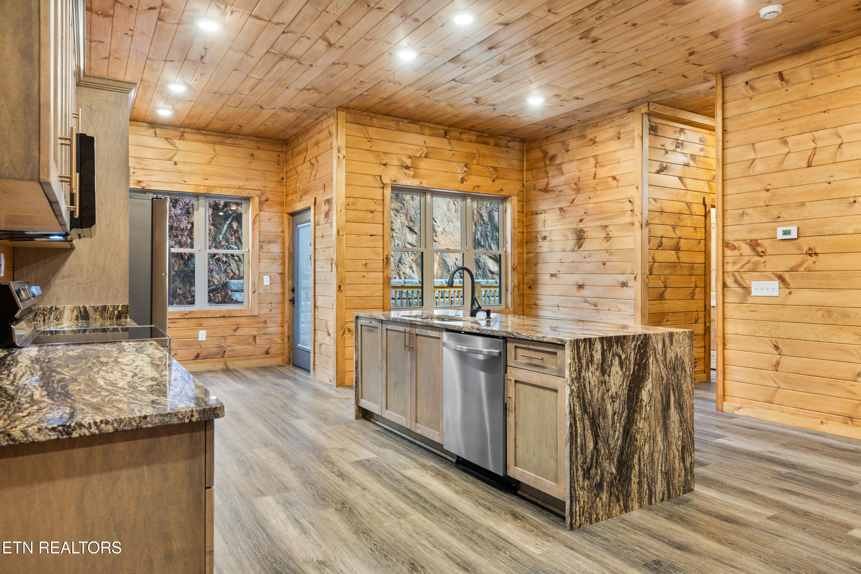 1045 Deep Hollow Road Gatlinburg TN 37738