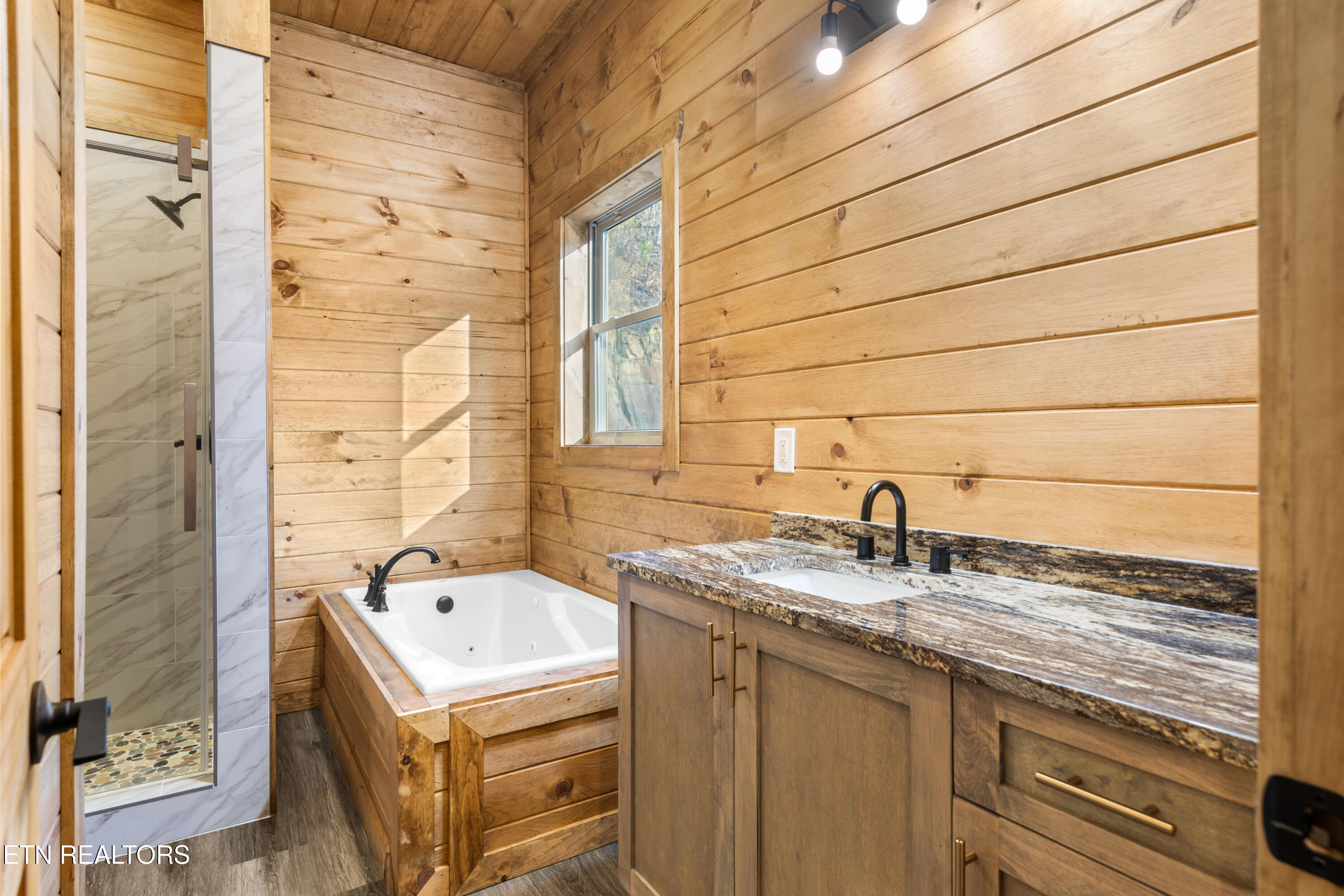 1045 Deep Hollow Road Gatlinburg TN 37738
