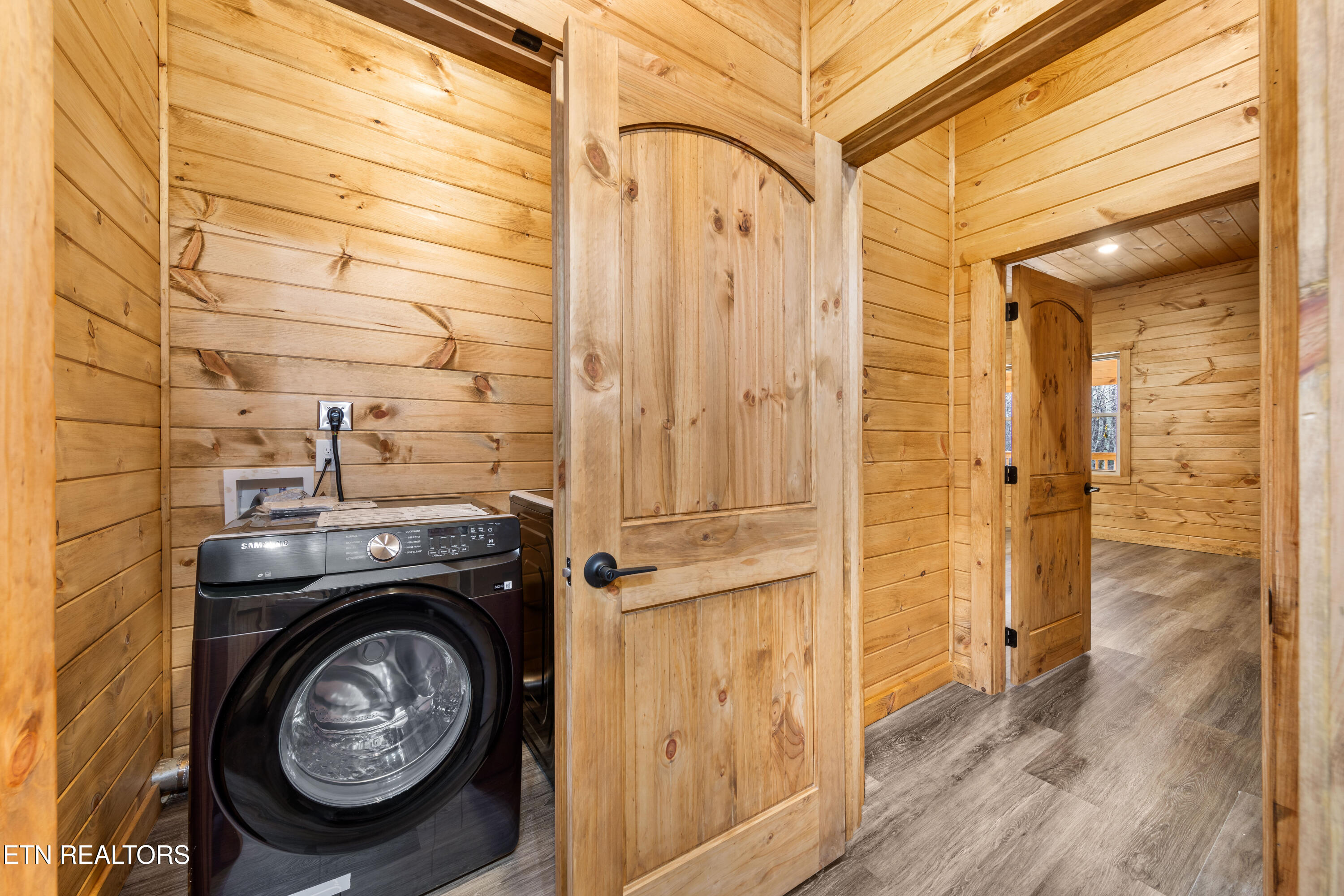 1045 Deep Hollow Road Gatlinburg TN 37738