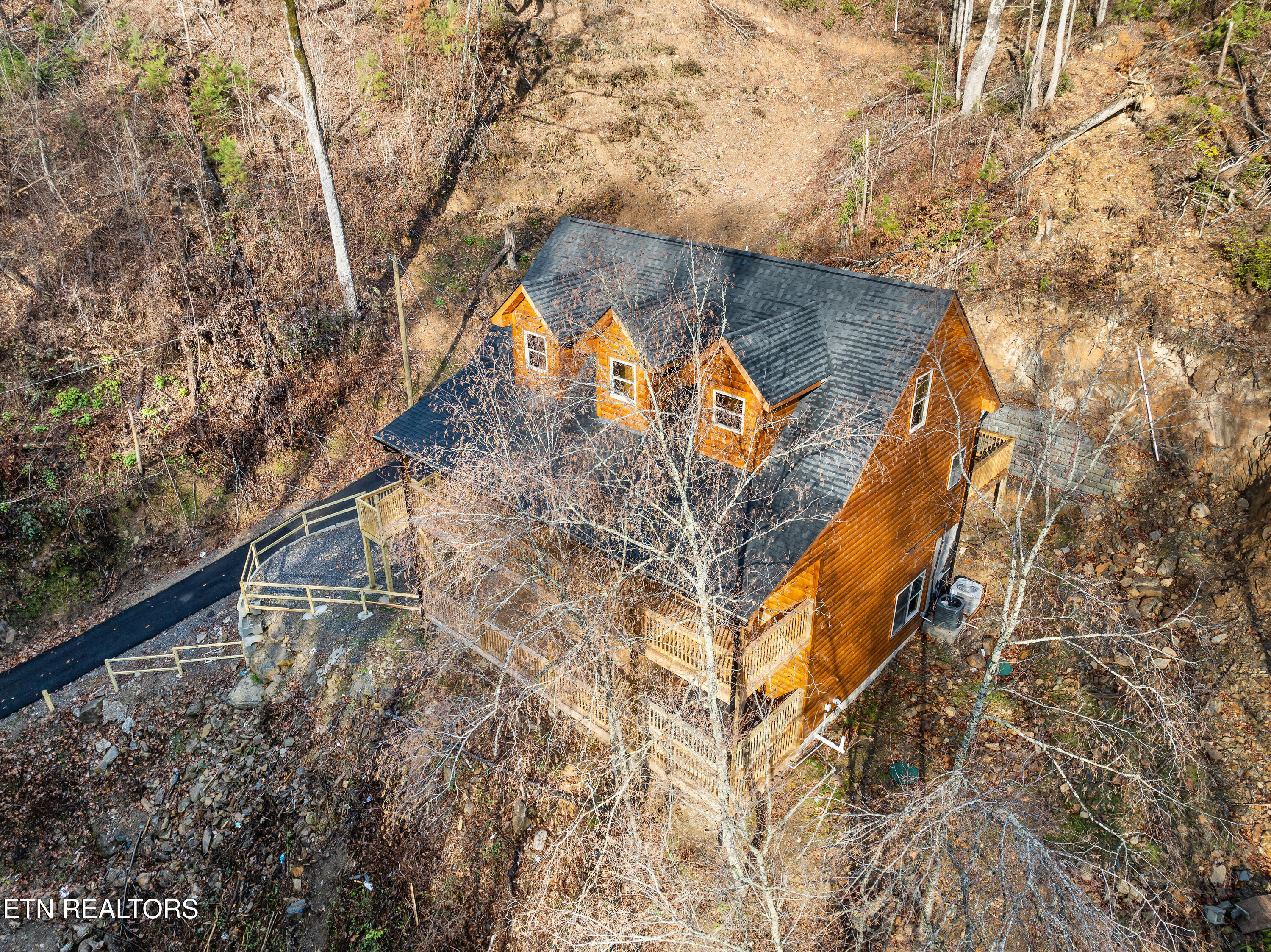 1045 Deep Hollow Road Gatlinburg TN 37738