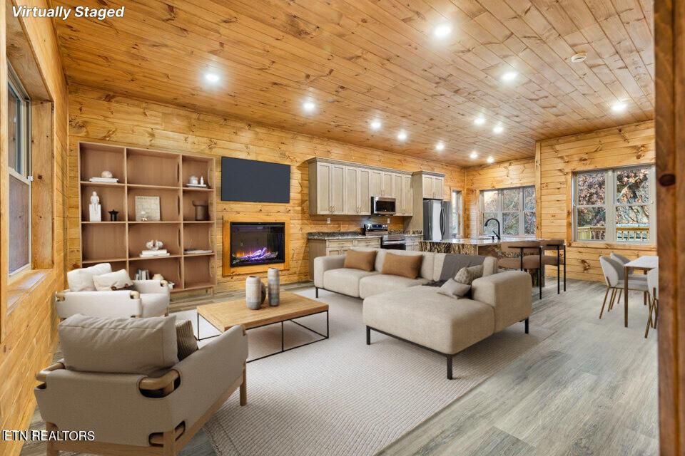 1045 Deep Hollow Road Gatlinburg TN 37738