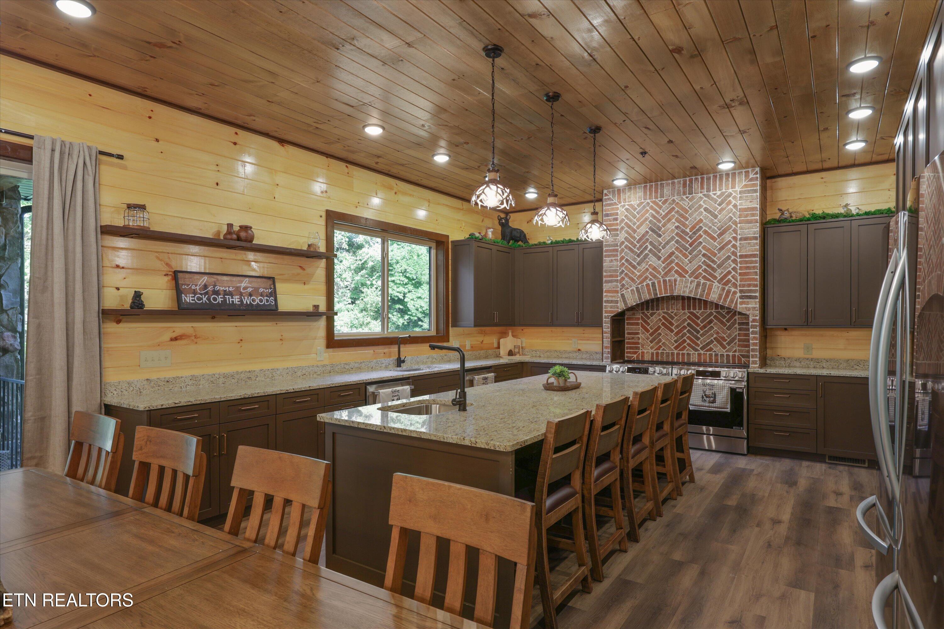 2662 High Valley Drive Pigeon Forge TN 37863