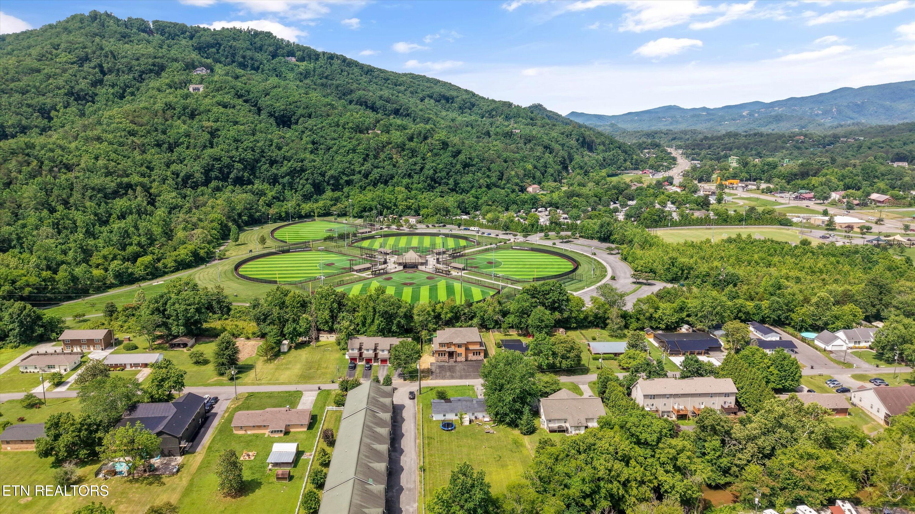 2662 High Valley Drive Pigeon Forge TN 37863