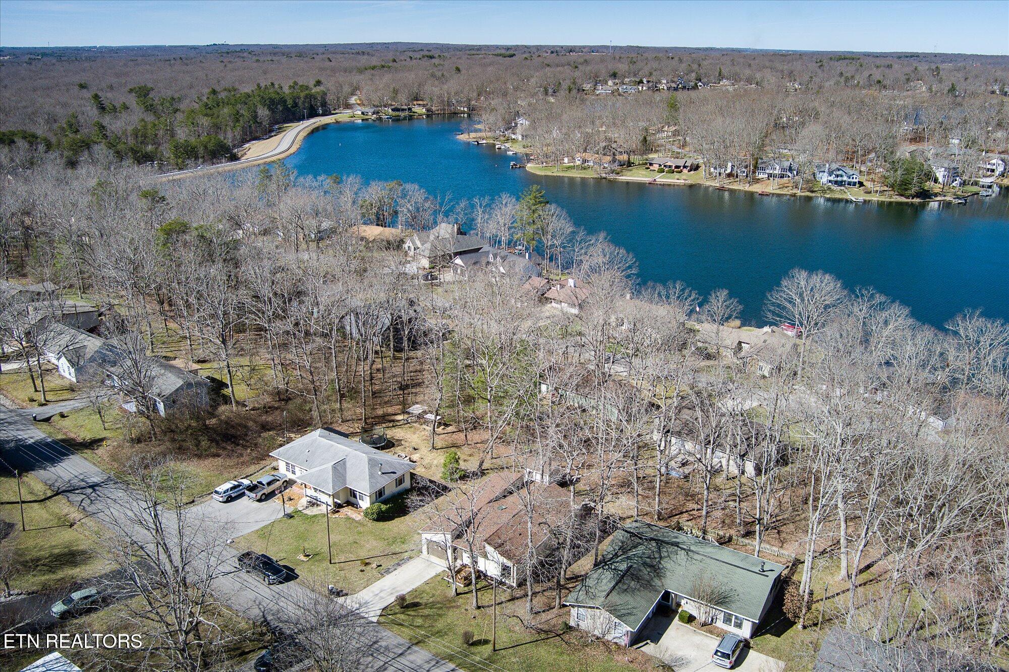 131 Lakeshire Drive Crossville TN 38558