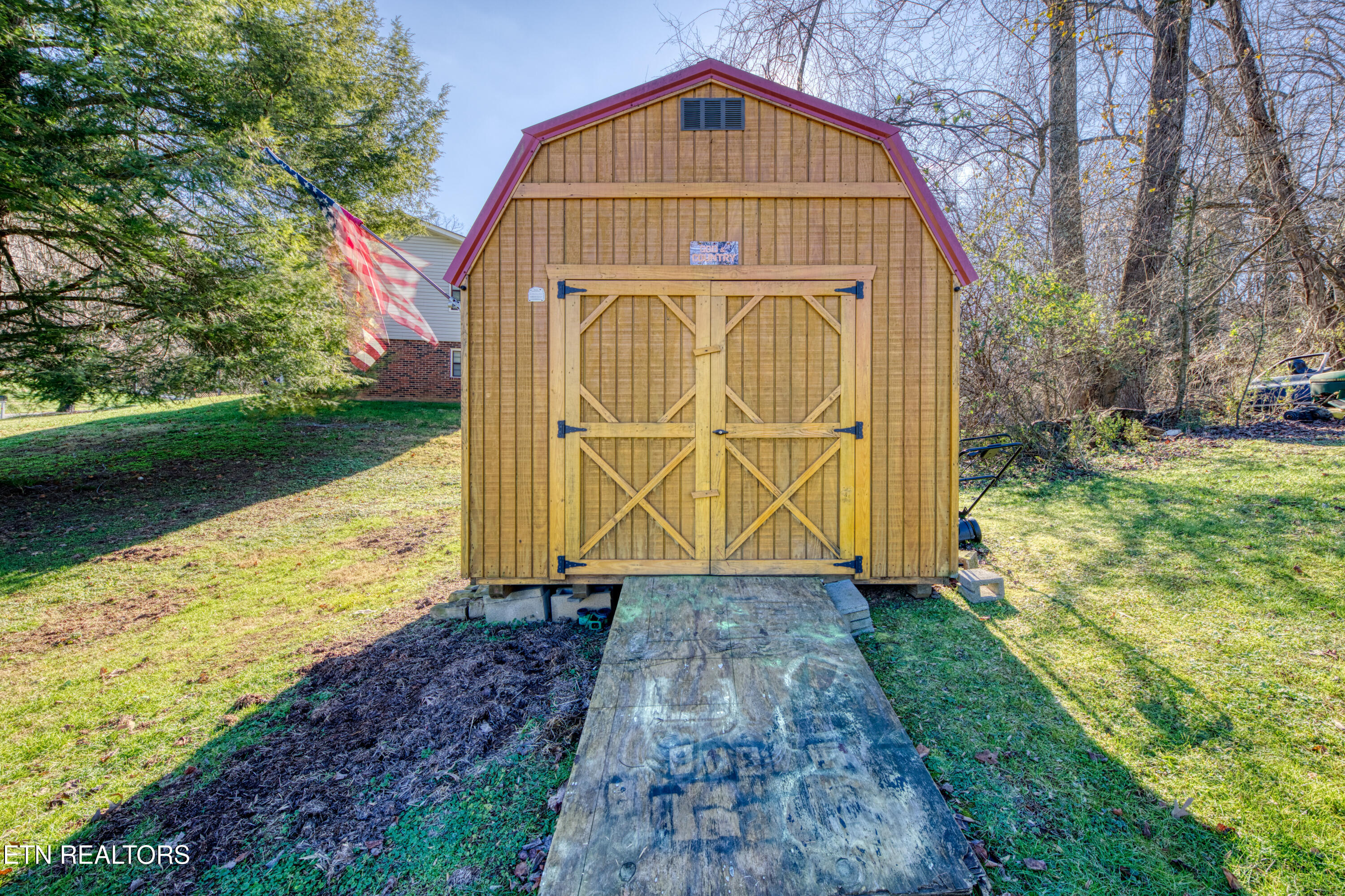 200 Cox Road Loudon TN 37774