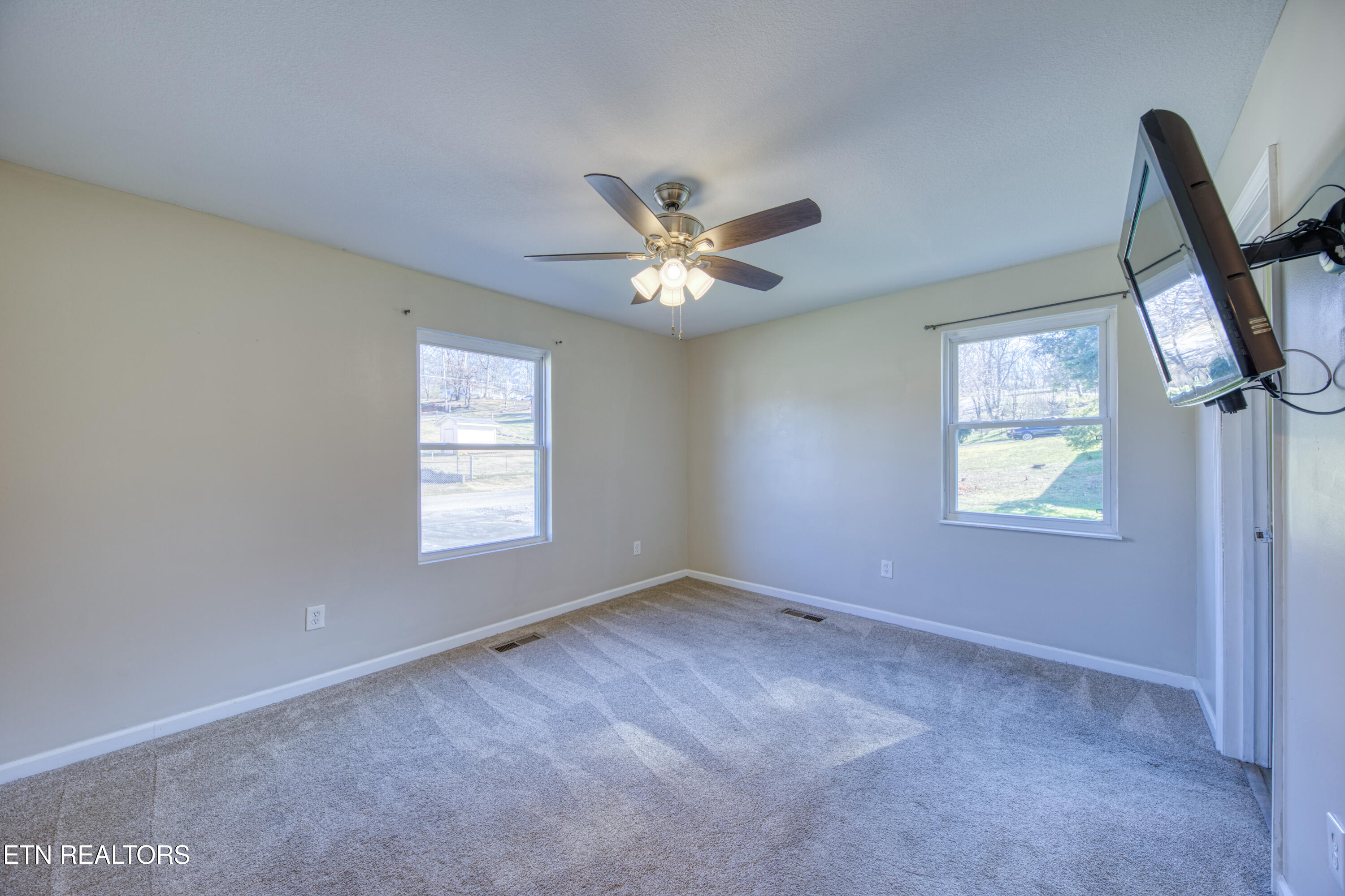 200 Cox Road Loudon TN 37774