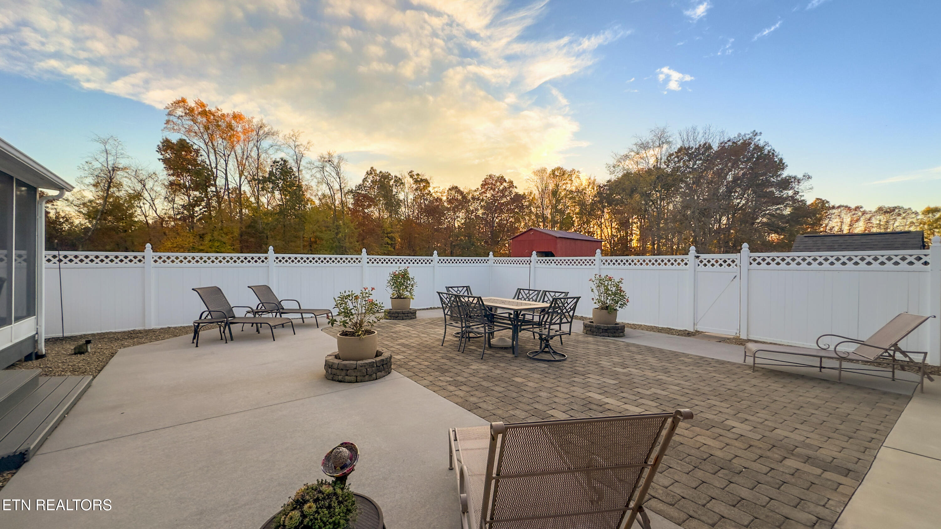 307 Idlewild Drive White Pine TN 37890