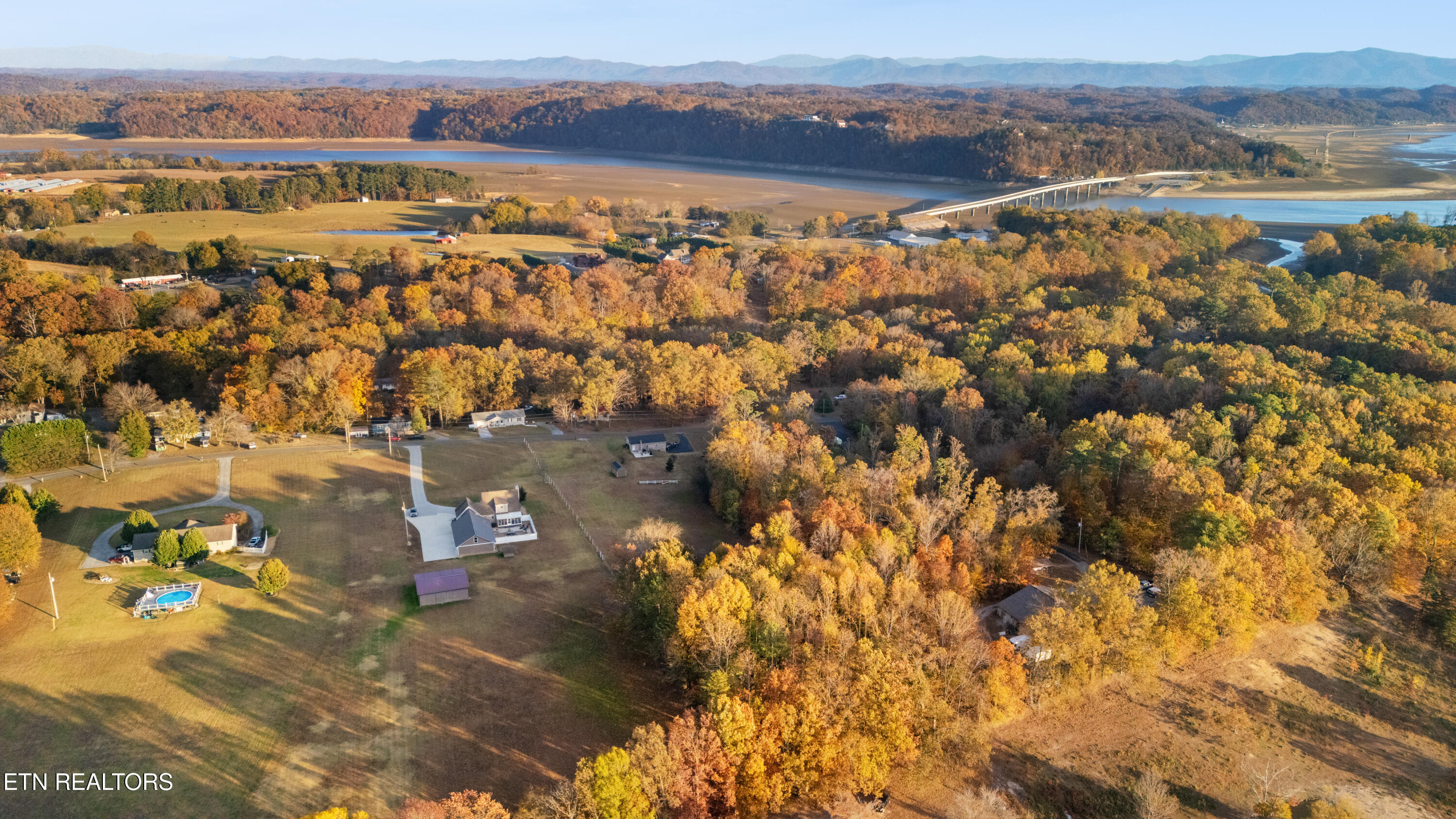 307 Idlewild Drive White Pine TN 37890