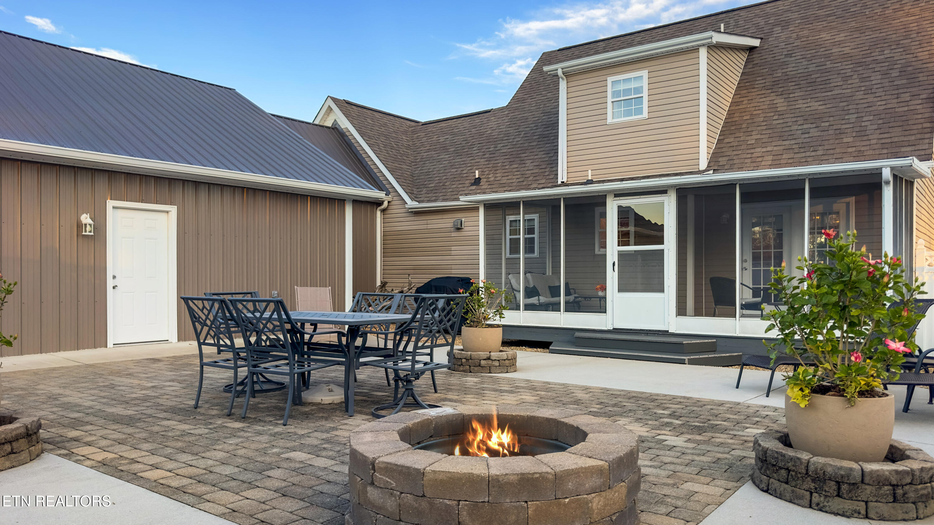 307 Idlewild Drive White Pine TN 37890