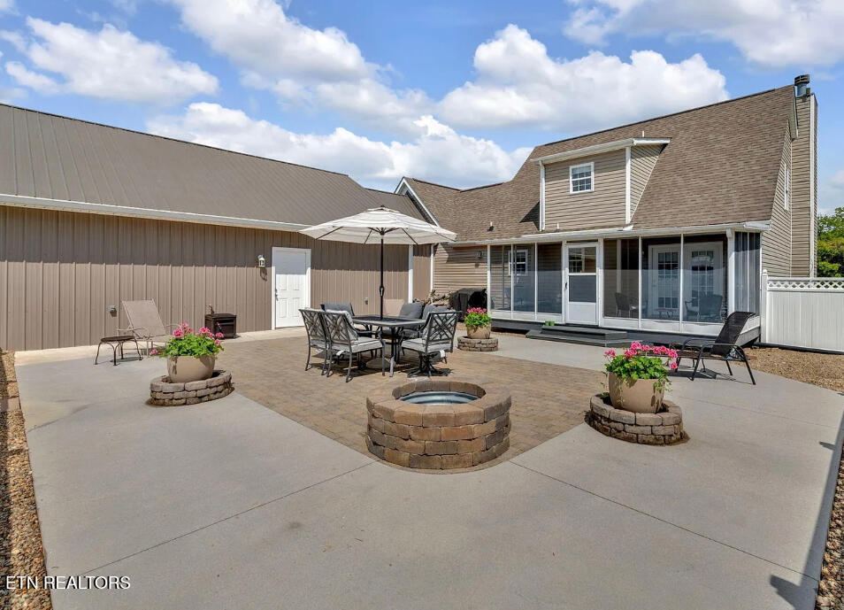 307 Idlewild Drive White Pine TN 37890
