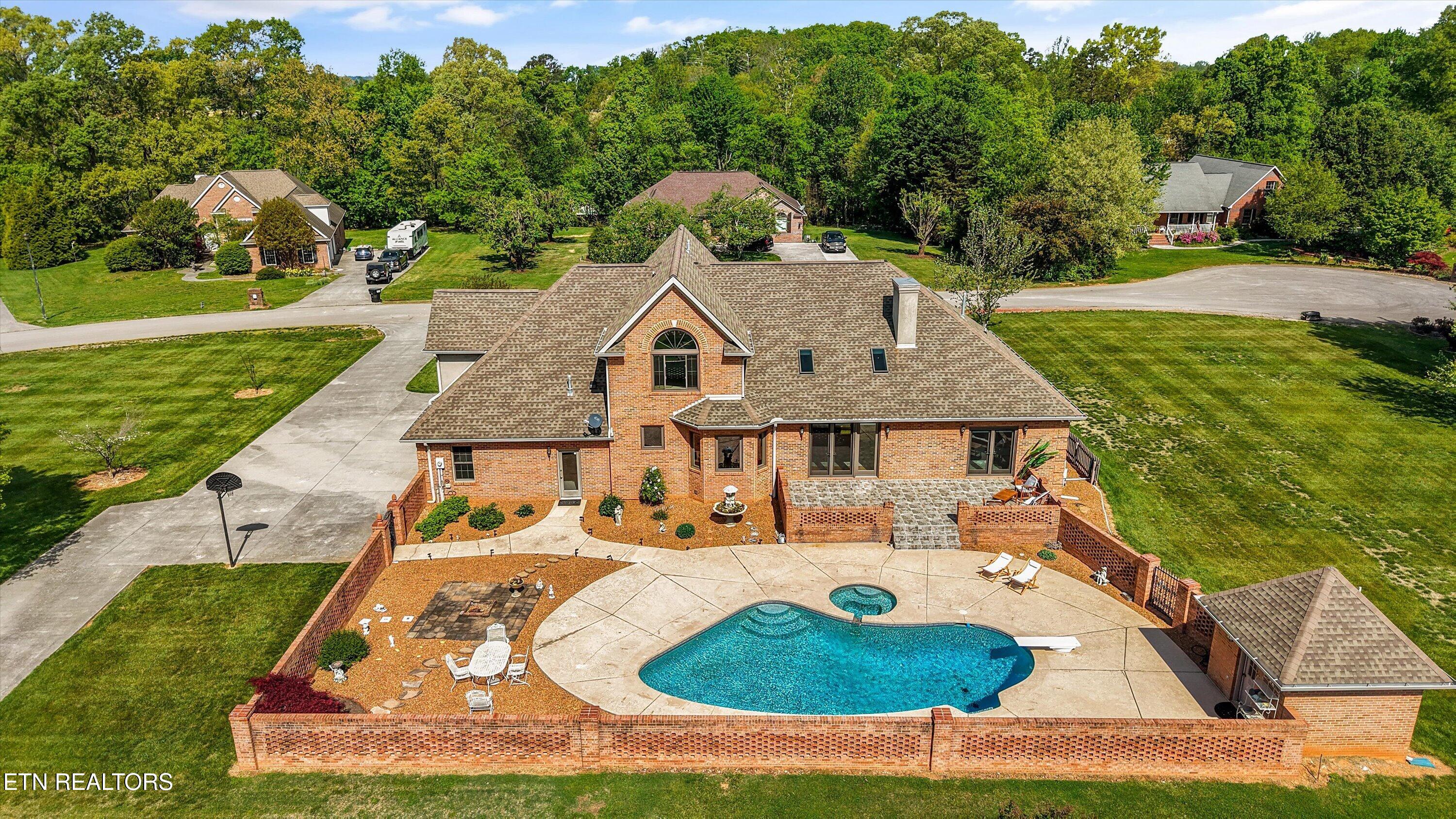 318 Hidden Cove Court Maryville TN 37803