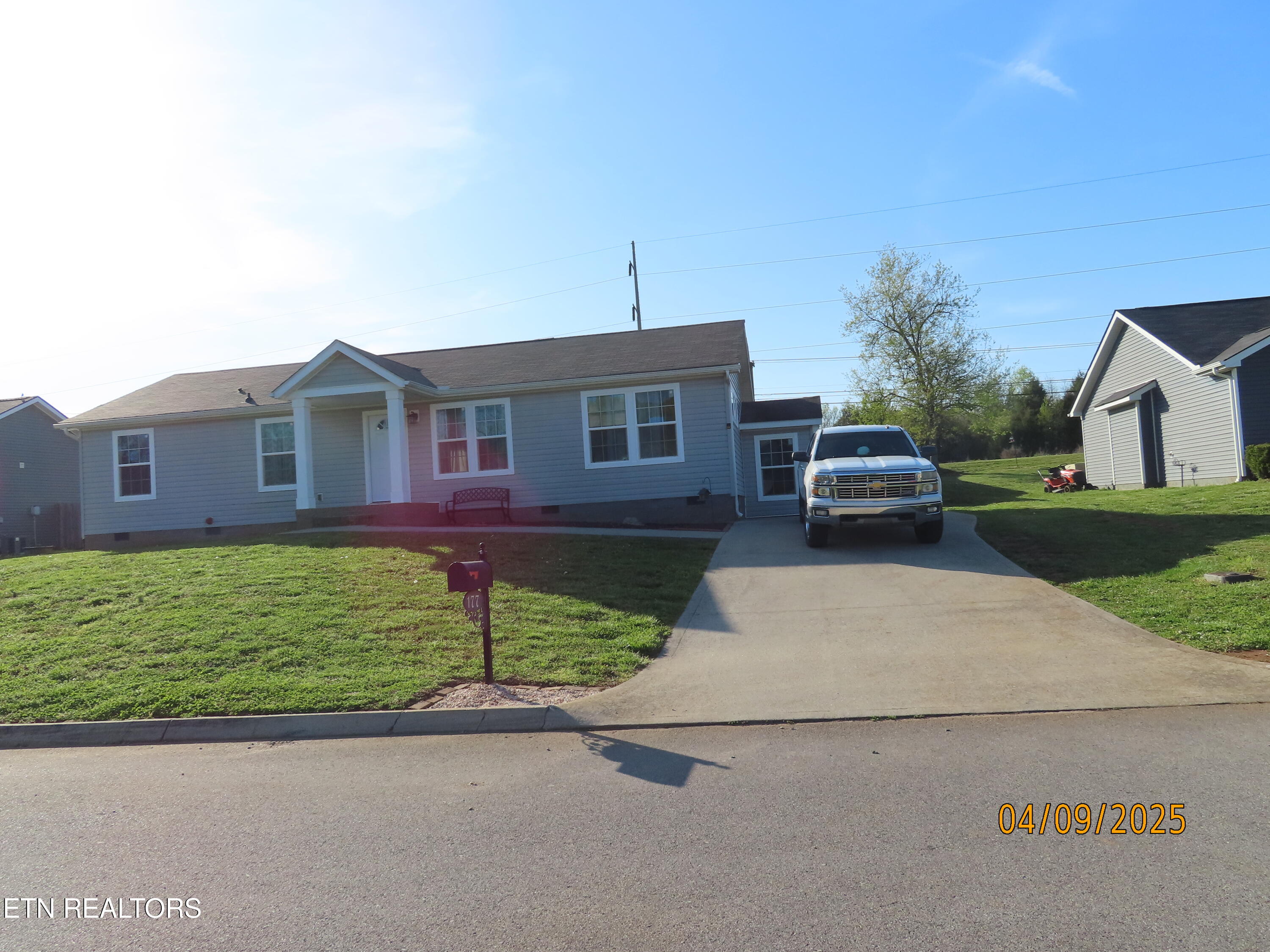 177 Holly Grove Lane Loudon TN 37774