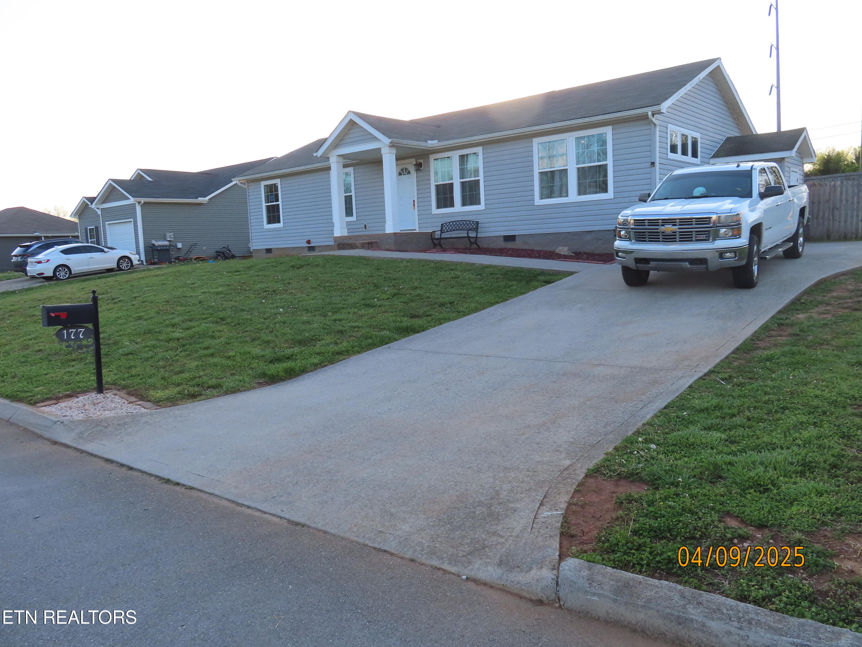 177 Holly Grove Lane Loudon TN 37774