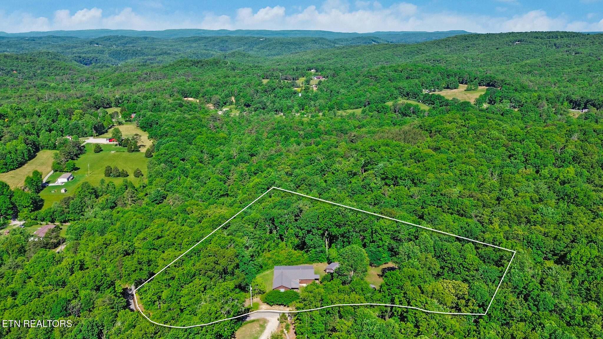133 Hickory Flats Road Harriman TN 37748
