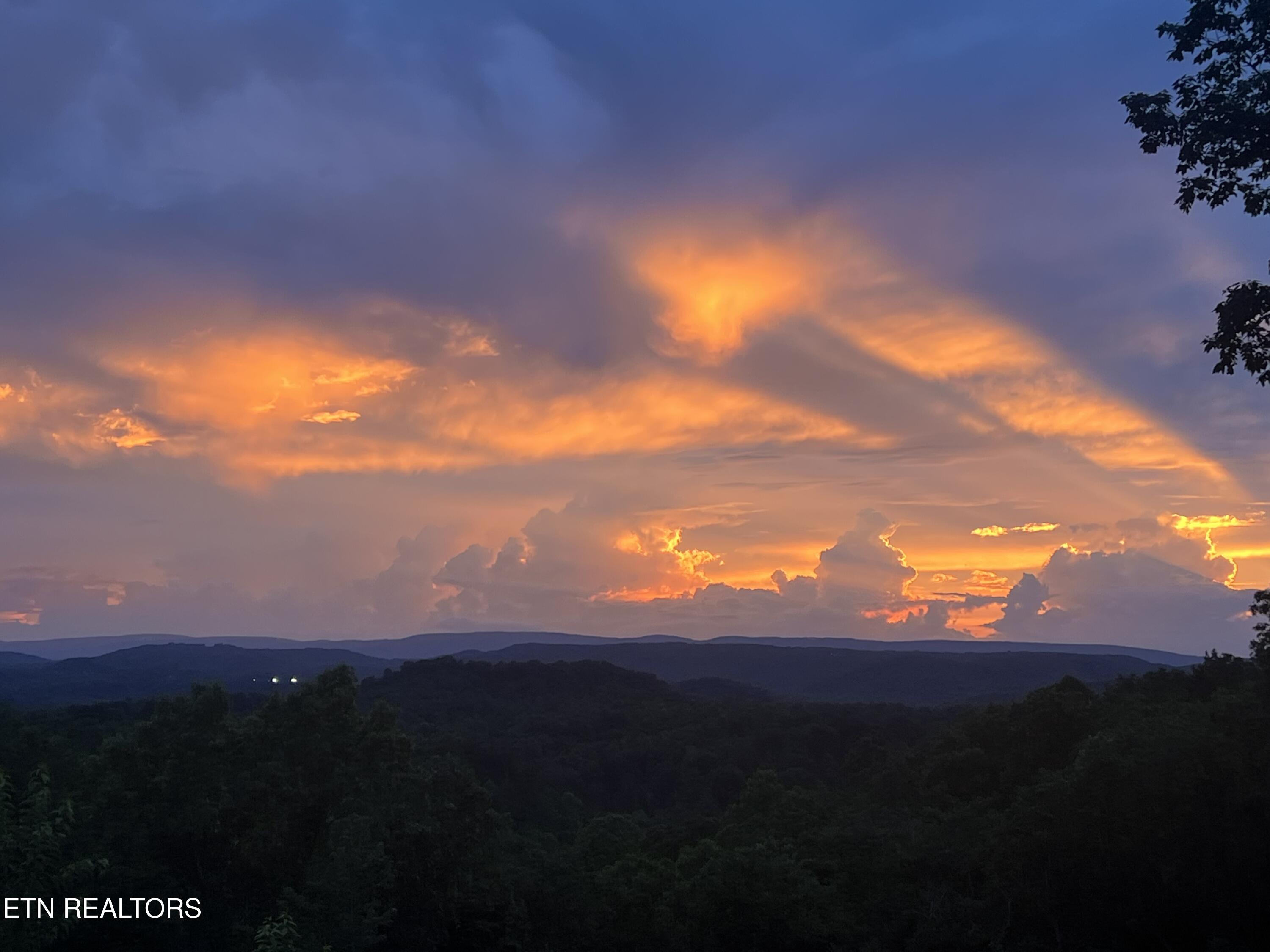 133 Hickory Flats Road Harriman TN 37748