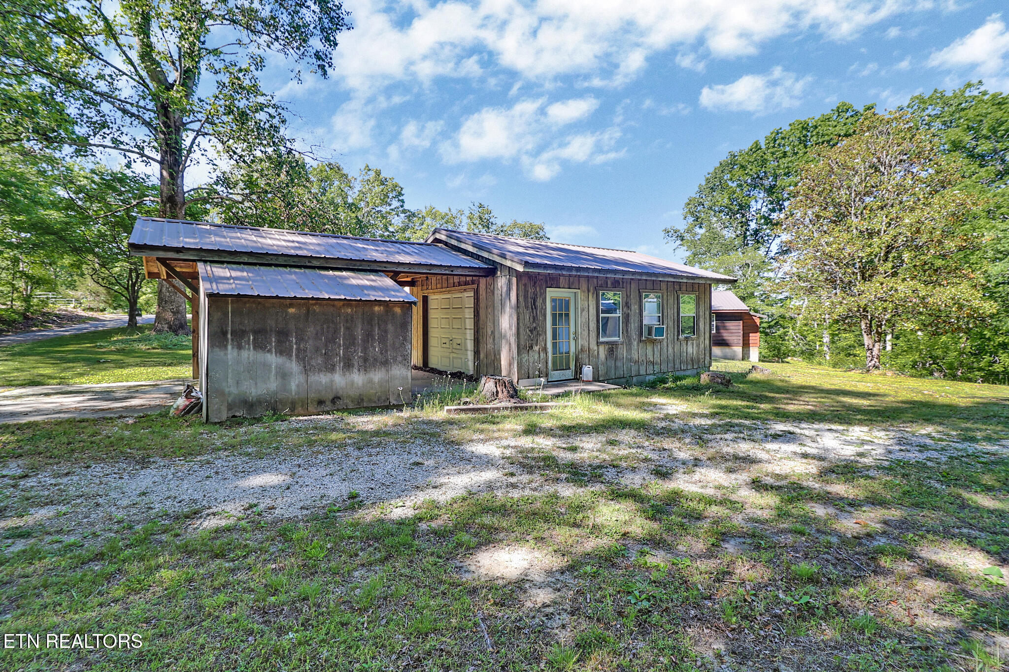 133 Hickory Flats Road Harriman TN 37748