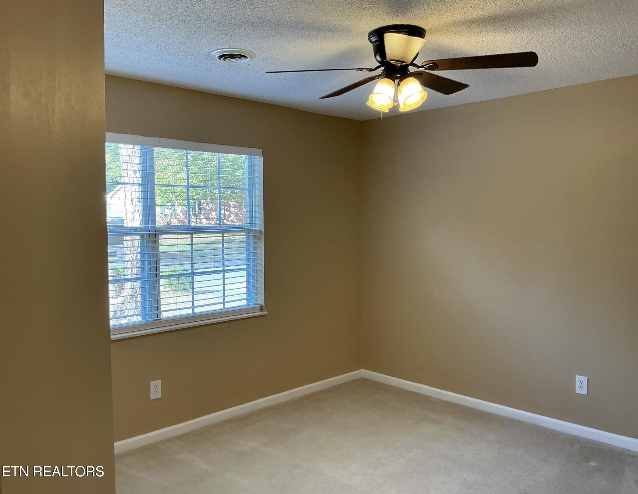 2828 Knob Creek Lane Knoxville TN 37912