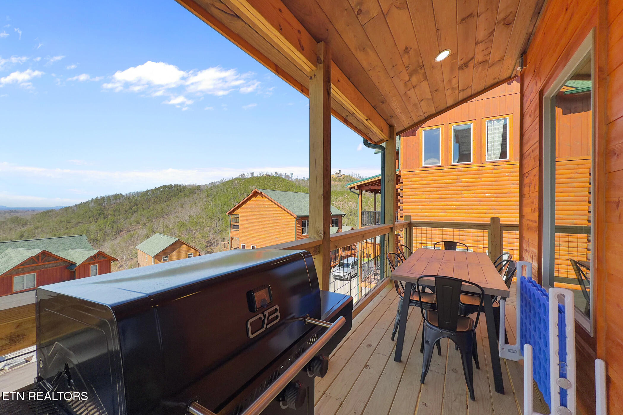 1219 Bird Nest Way Sevierville TN 37862