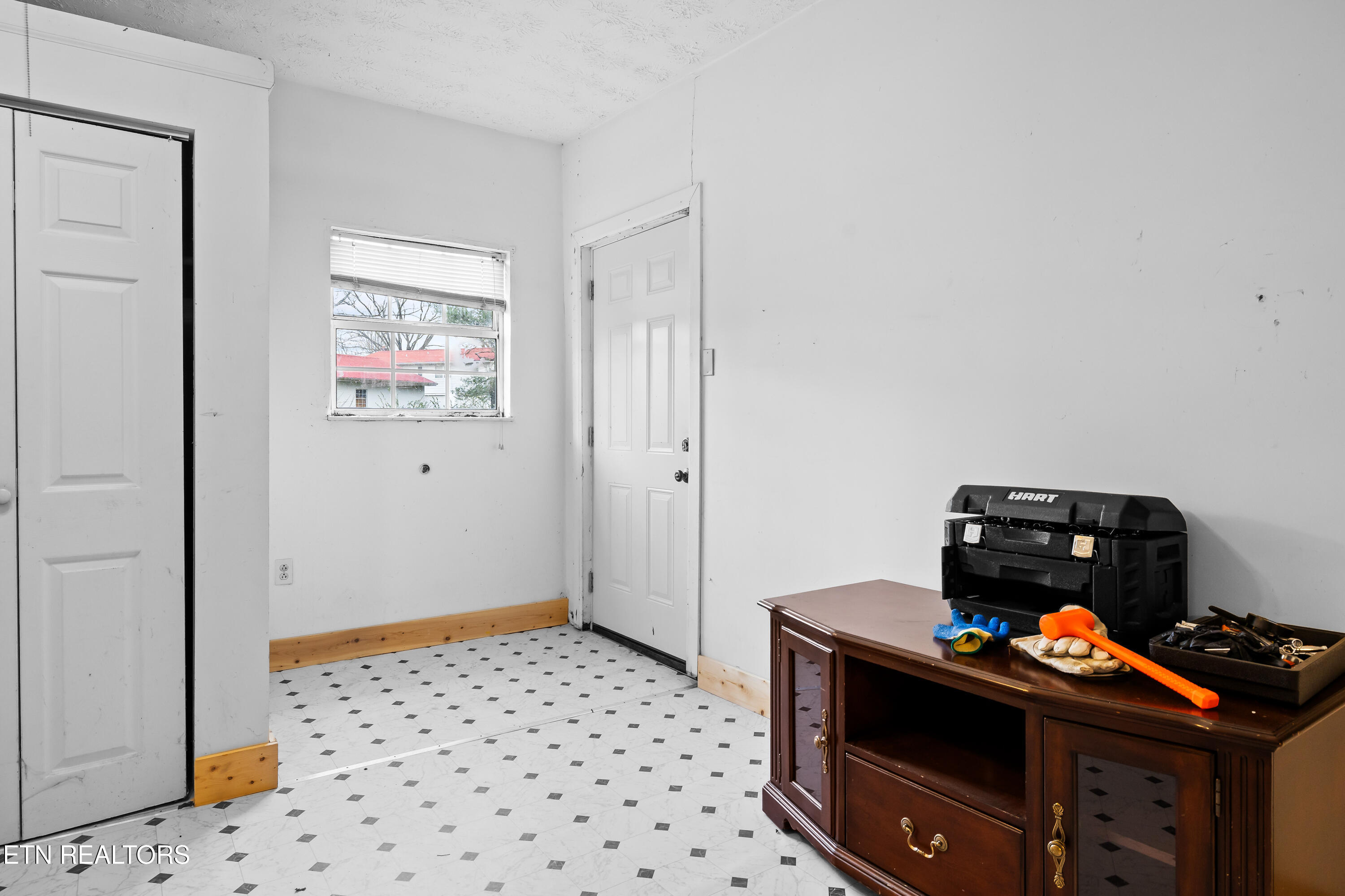 824 Edna Garland Road Maryville TN 37801