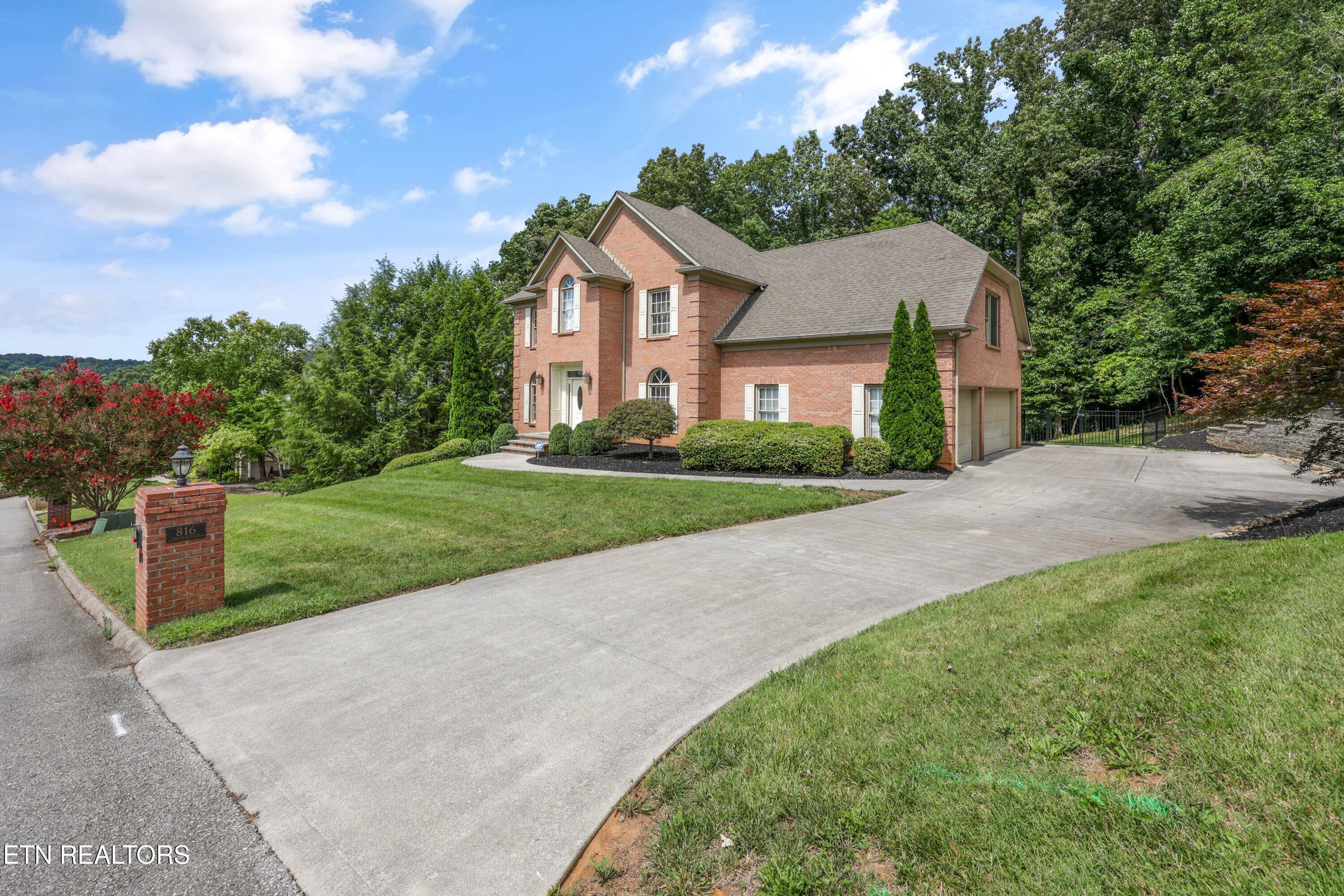816 Foxfield Lane Knoxville TN 37922