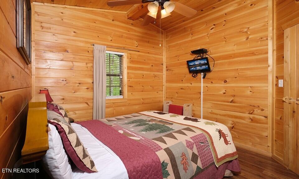 623 Iron Mountain Road Pigeon Forge TN 37863