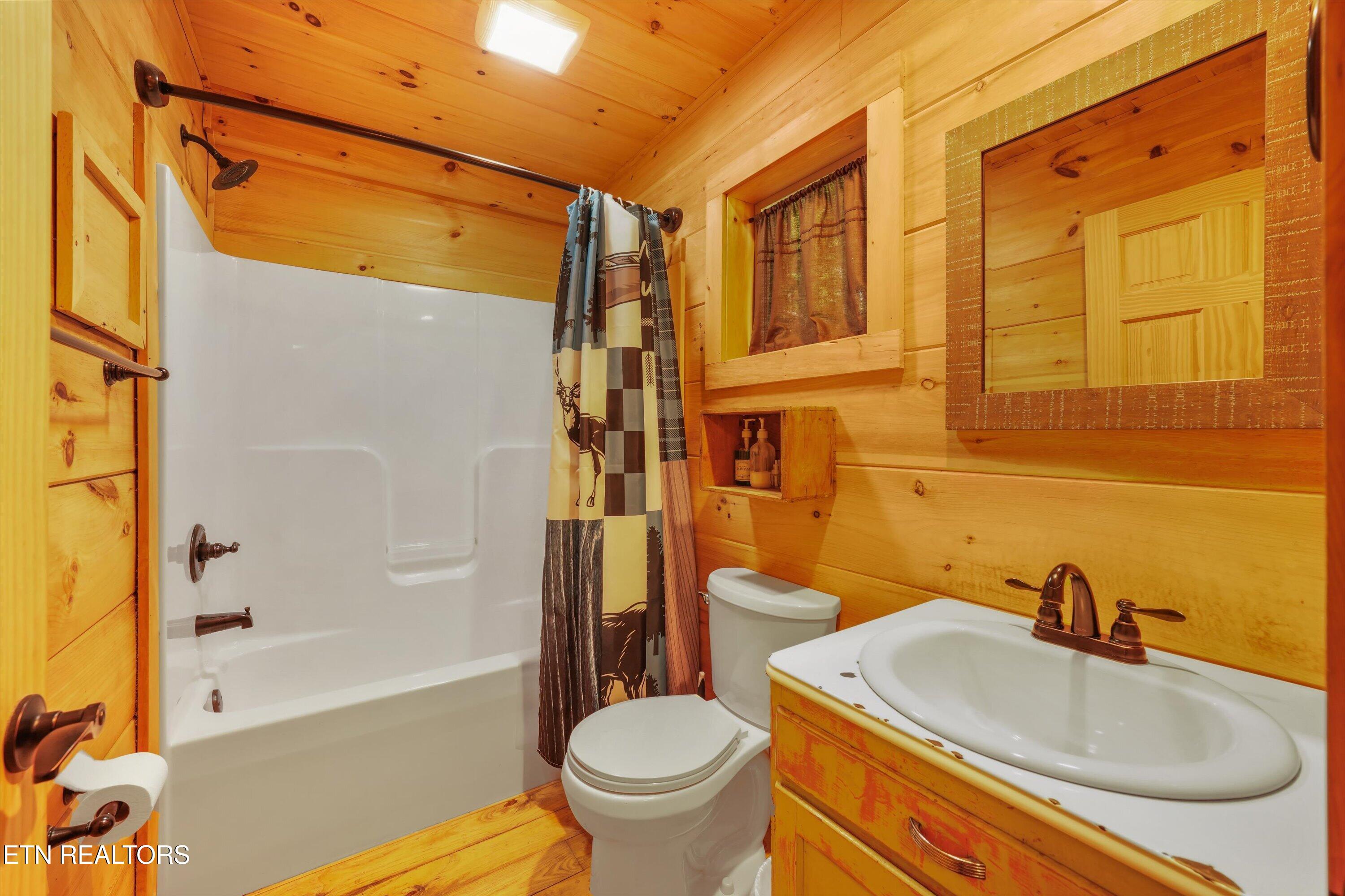 251 Cartertown Road Gatlinburg TN 37738