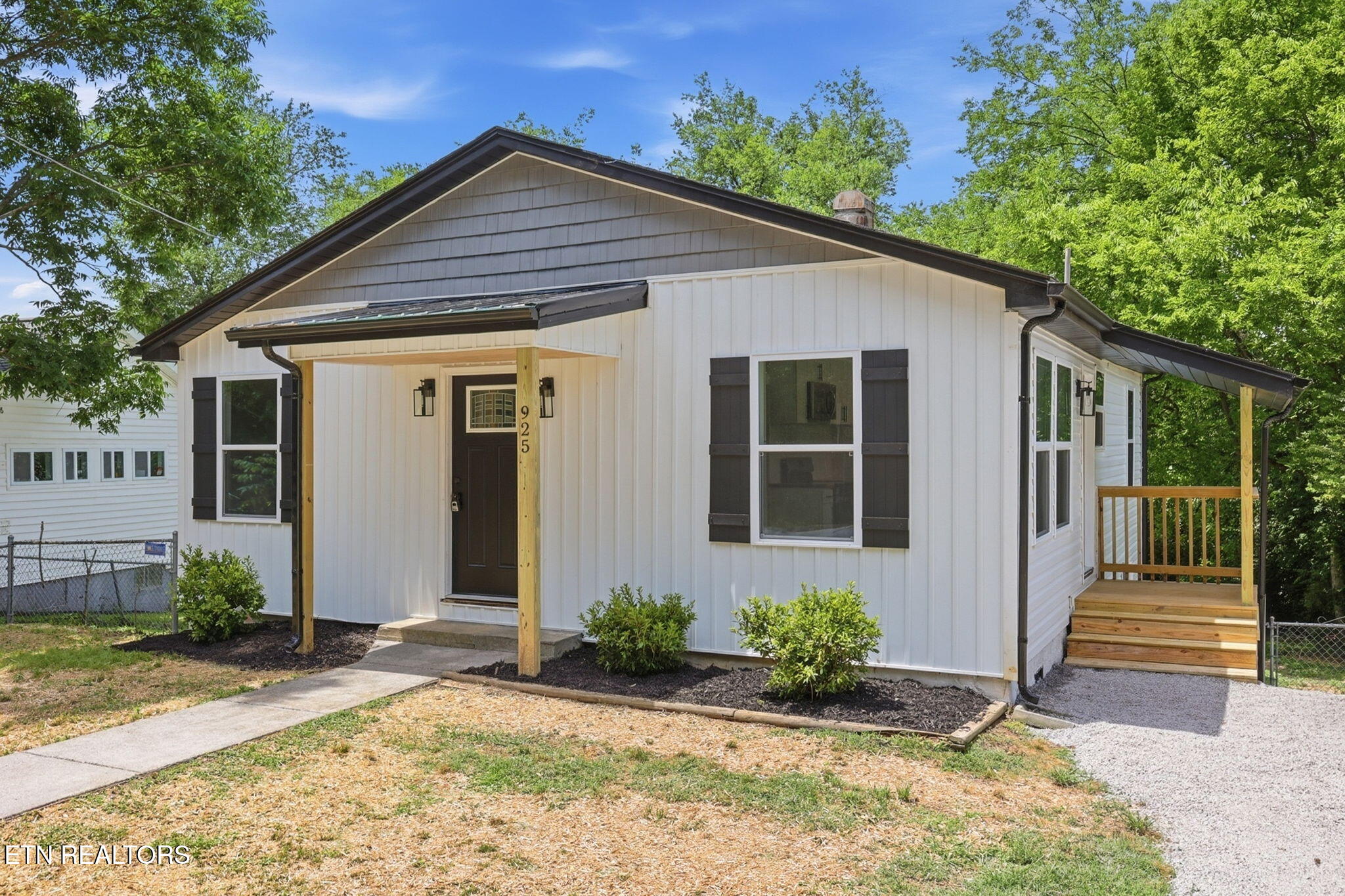 925 Cherokee Street Maryville TN 37804