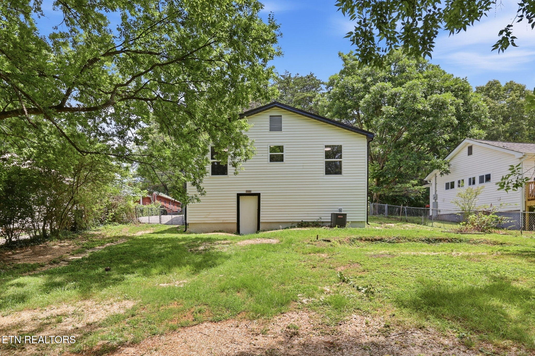 925 Cherokee Street Maryville TN 37804