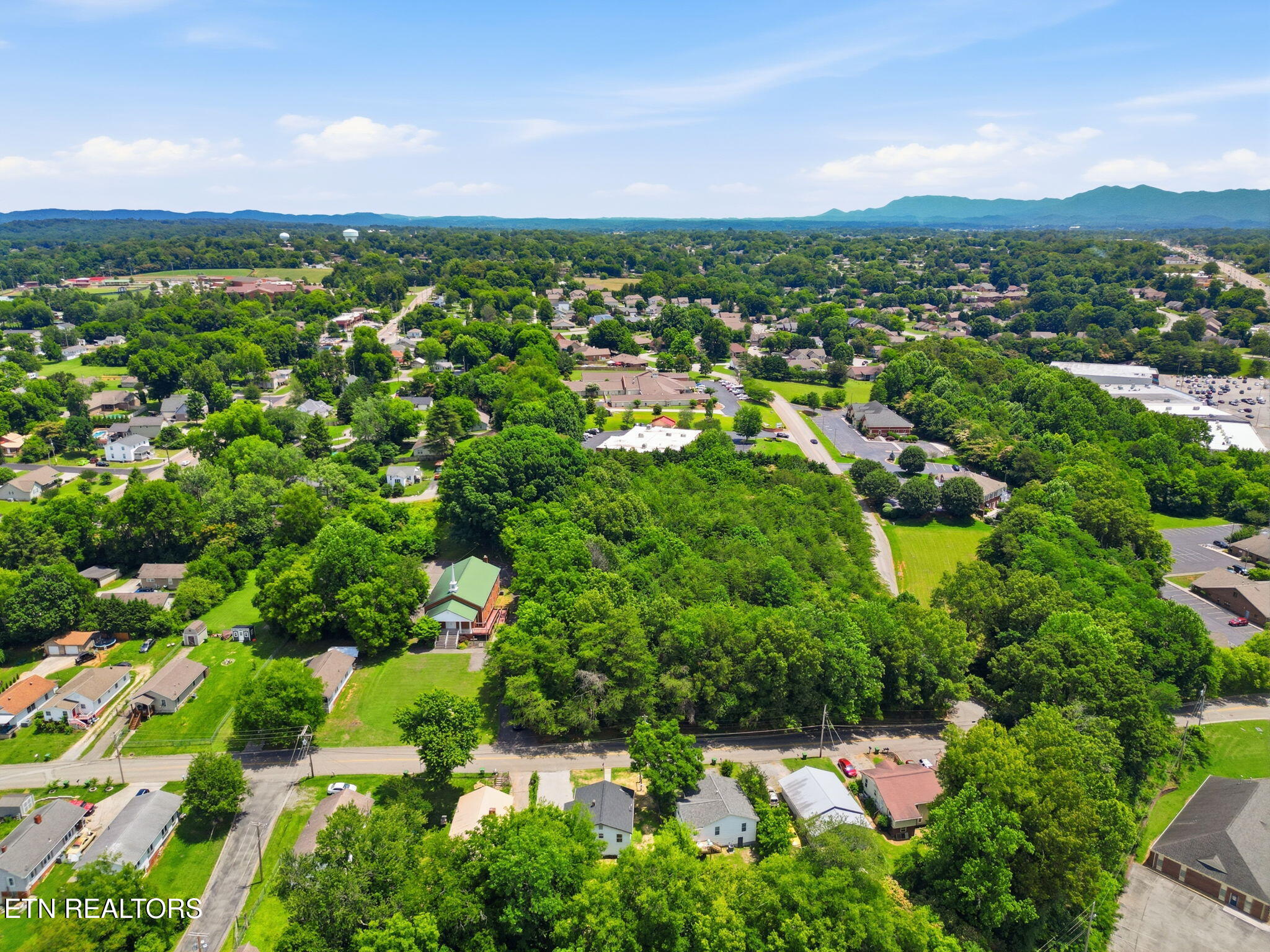 925 Cherokee Street Maryville TN 37804