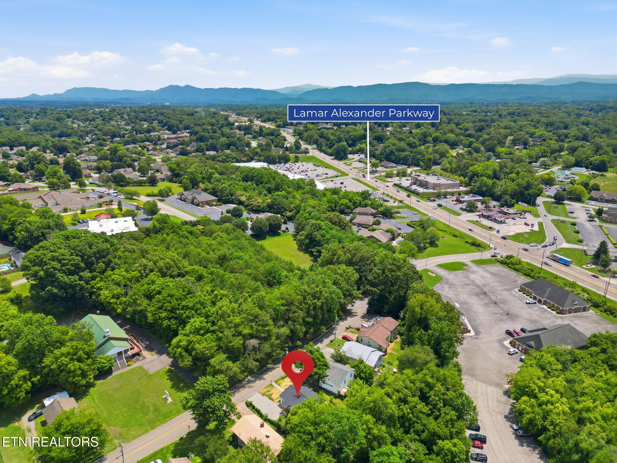 925 Cherokee Street Maryville TN 37804