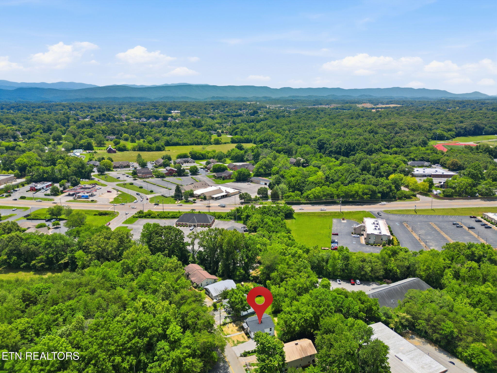 925 Cherokee Street Maryville TN 37804
