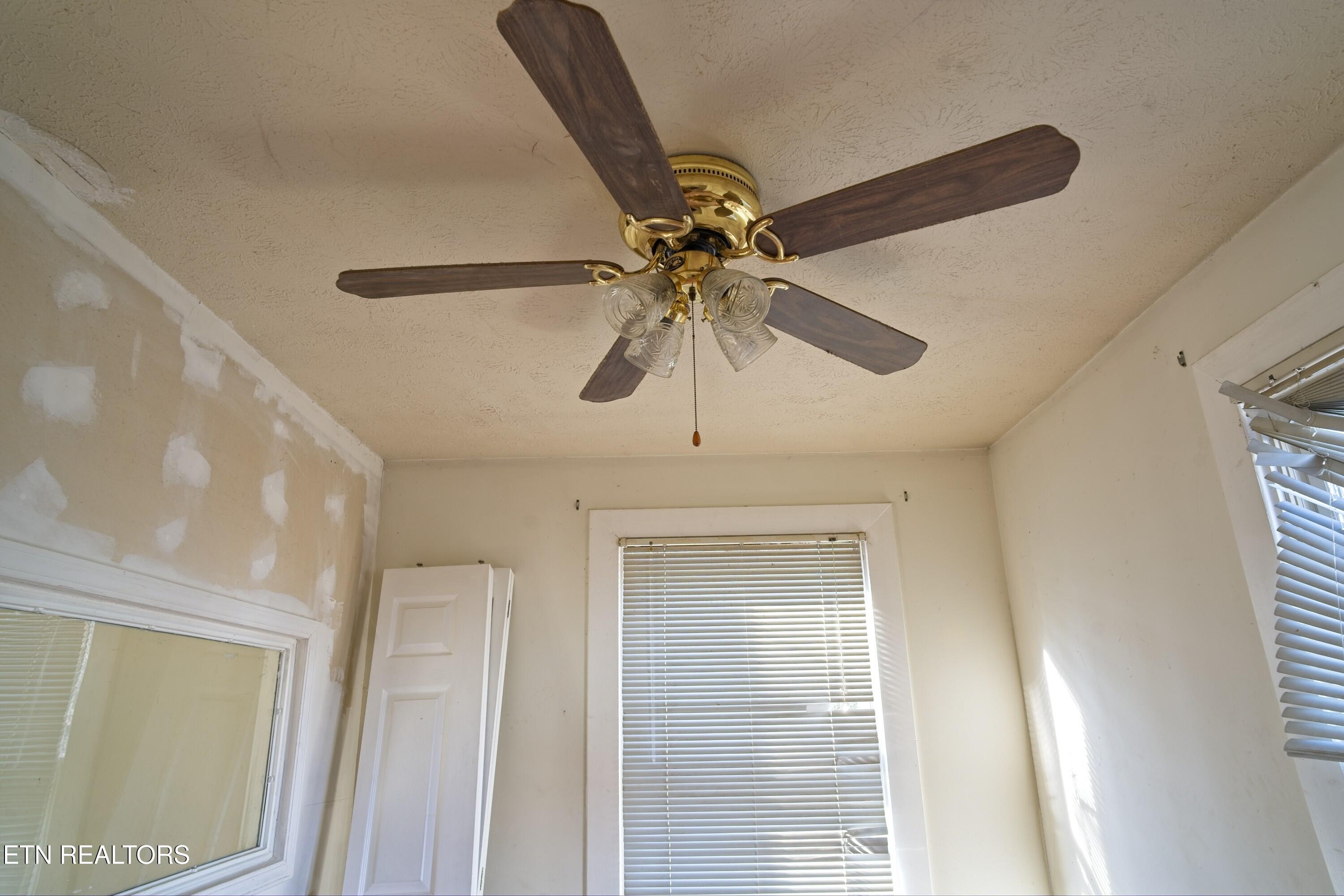 2839 Woodbine Avenue Knoxville TN 37914