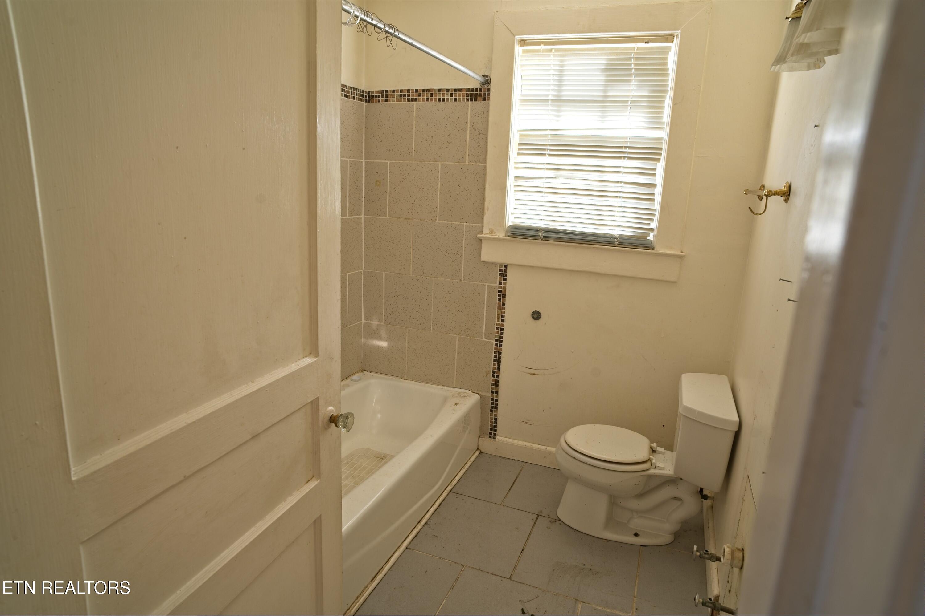2839 Woodbine Avenue Knoxville TN 37914