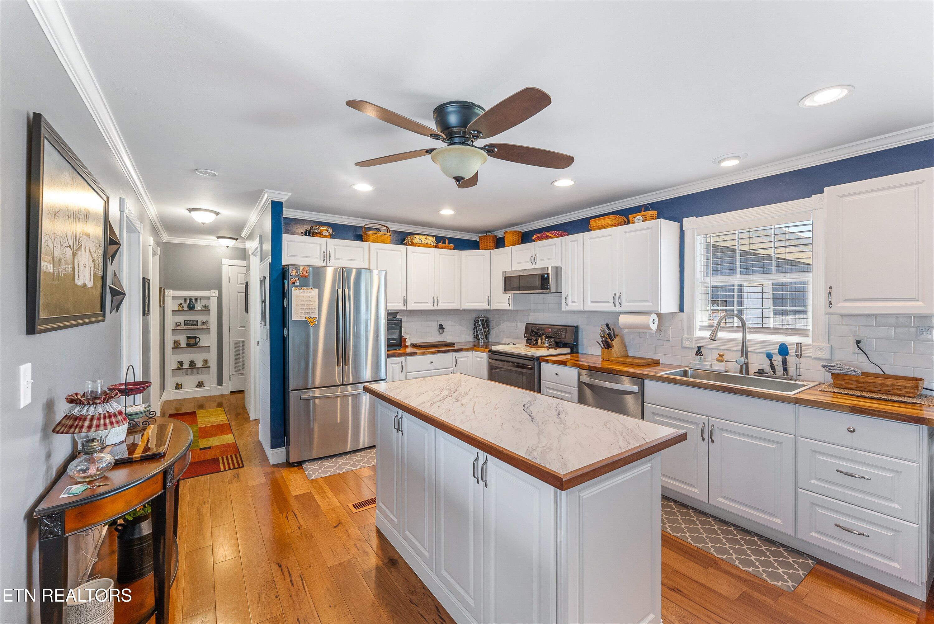 1142 S Gregory Valley Drive Sevierville TN 37876