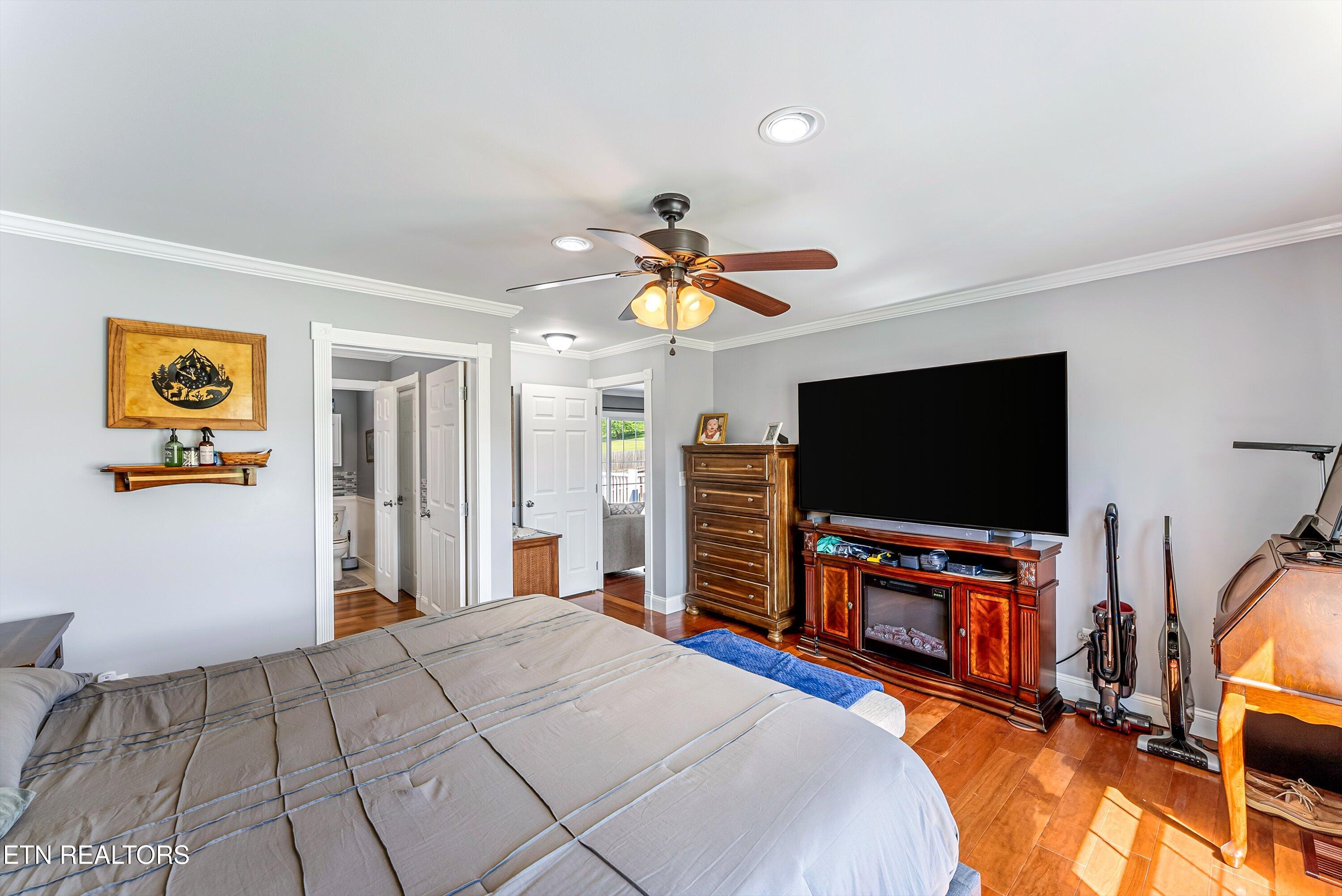 1142 S Gregory Valley Drive Sevierville TN 37876