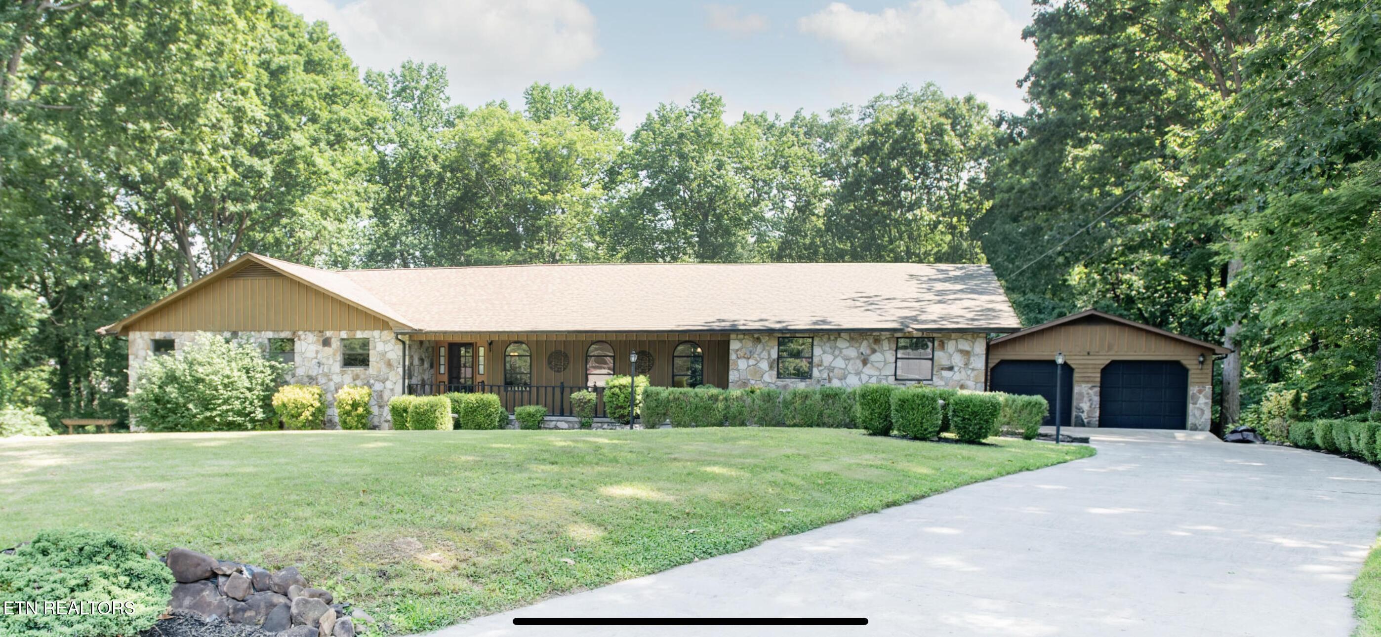 146 Lake Hills Drive Oak Ridge TN 37830