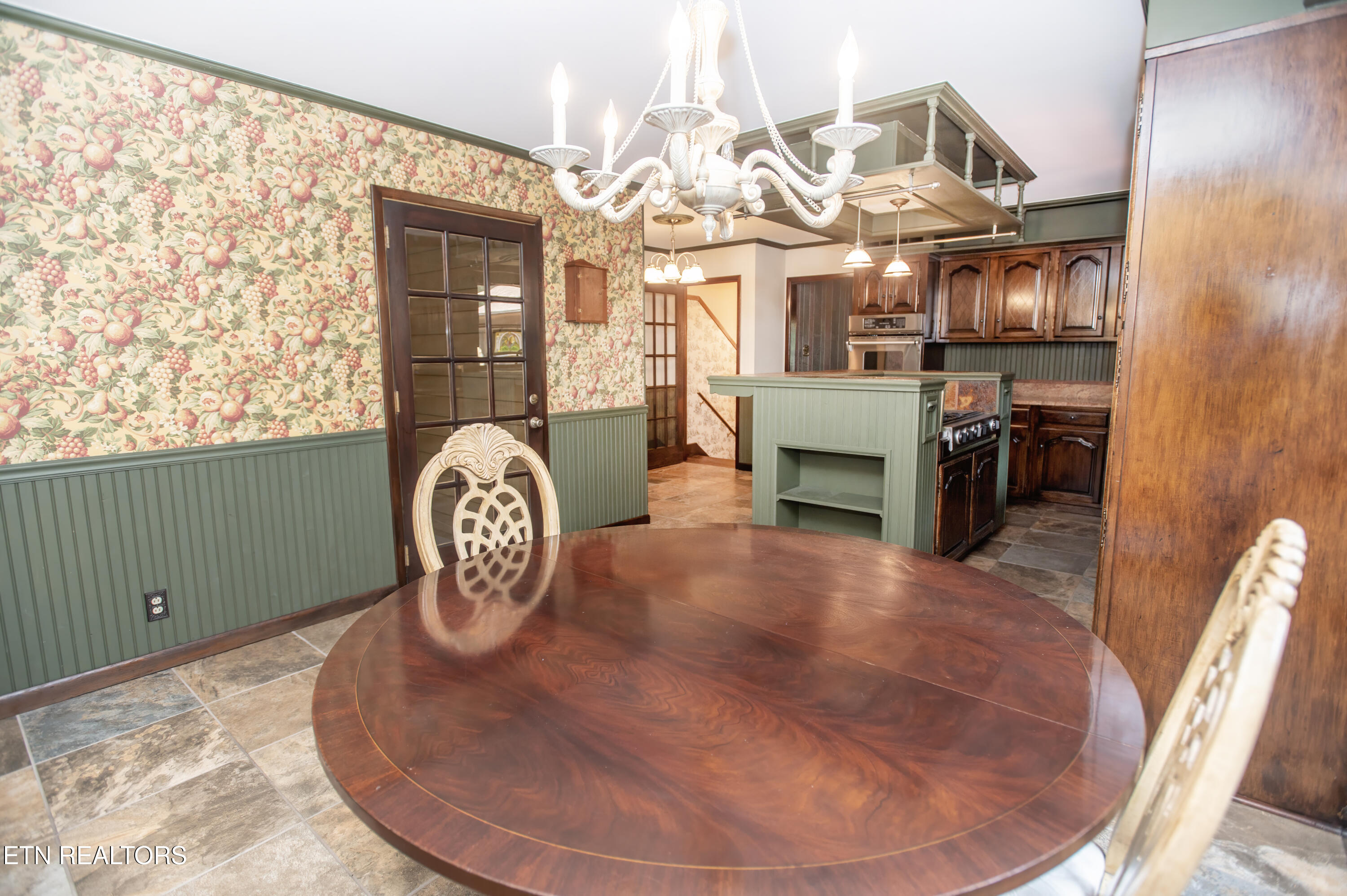 146 Lake Hills Drive Oak Ridge TN 37830