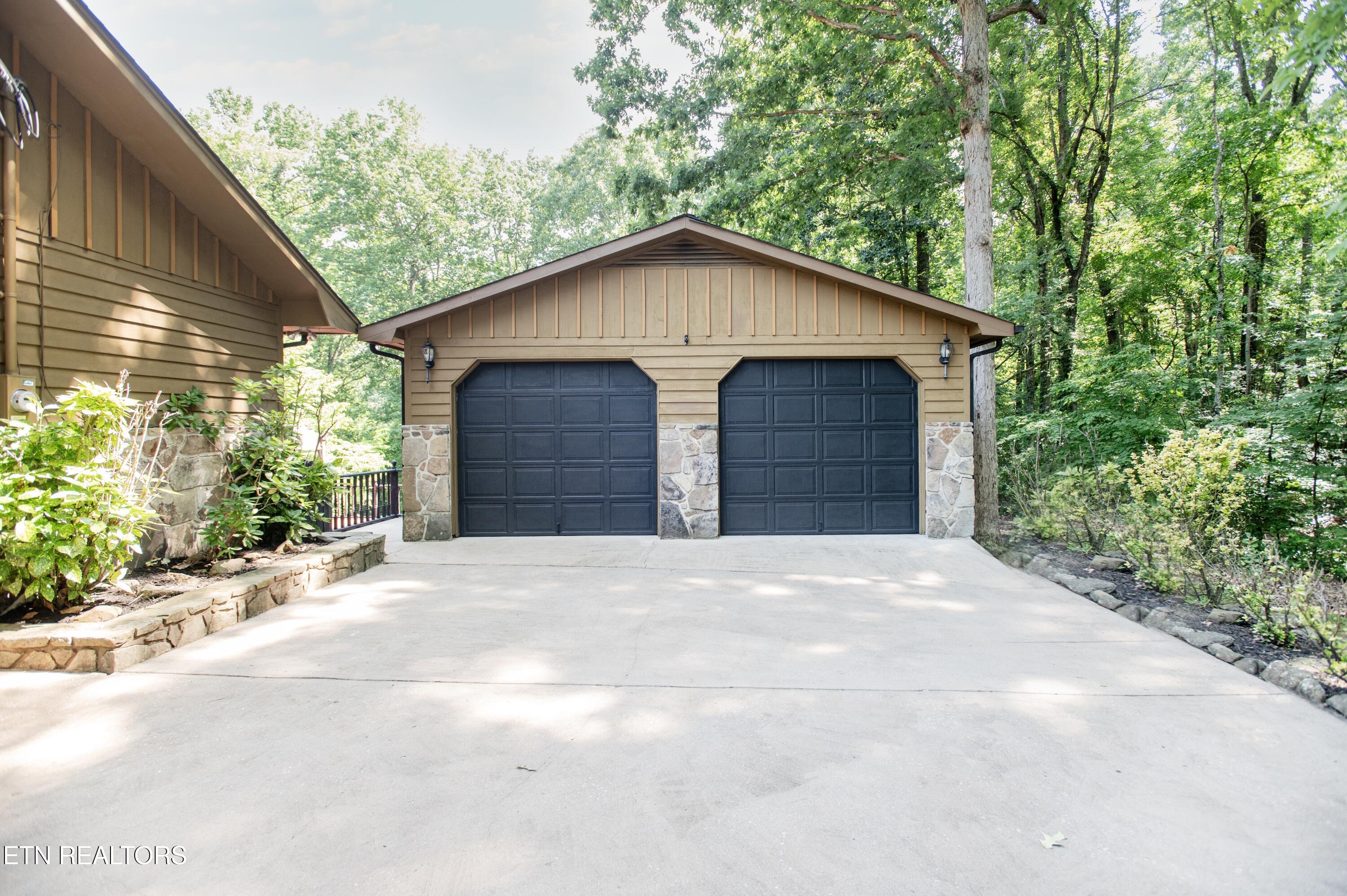 146 Lake Hills Drive Oak Ridge TN 37830
