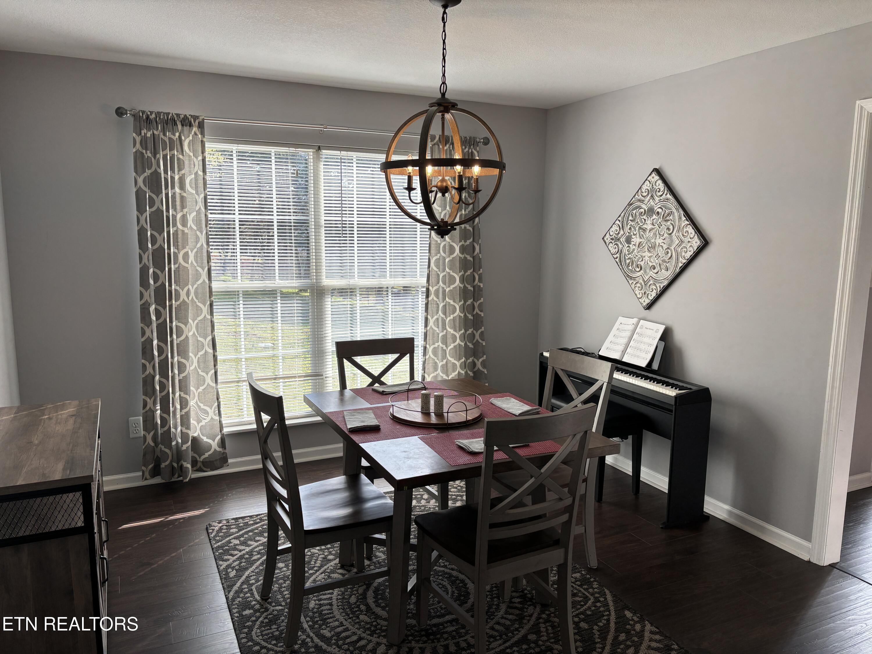 265 Oakwood Estates Drive Lenoir City TN 37772