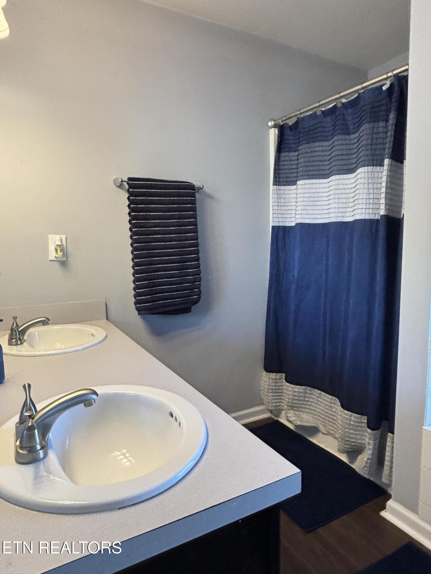 265 Oakwood Estates Drive Lenoir City TN 37772