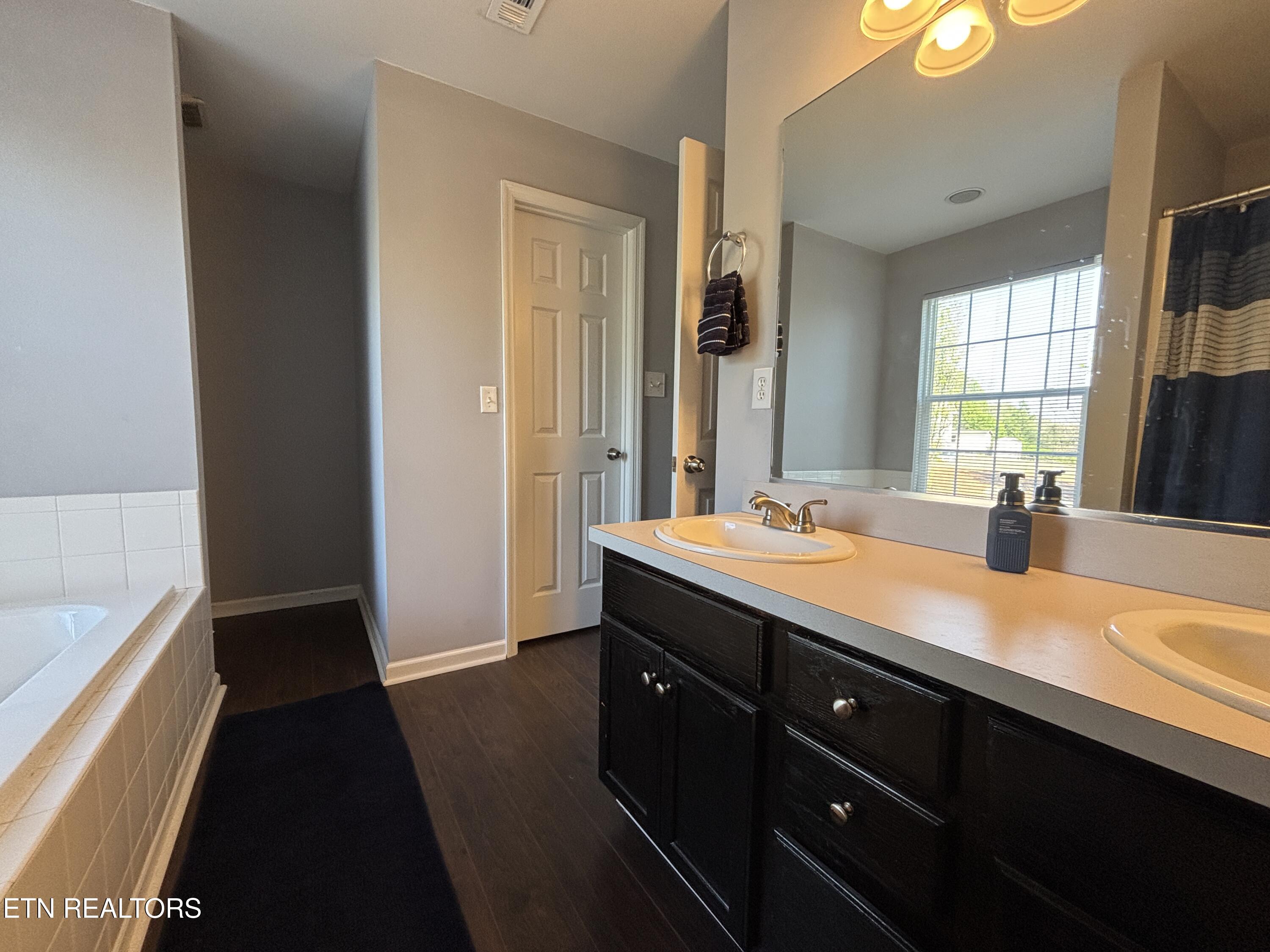 265 Oakwood Estates Drive Lenoir City TN 37772