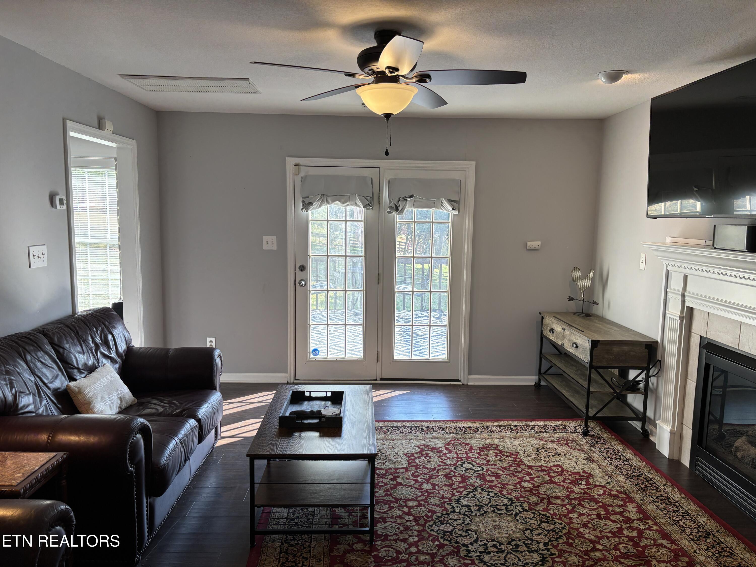 265 Oakwood Estates Drive Lenoir City TN 37772