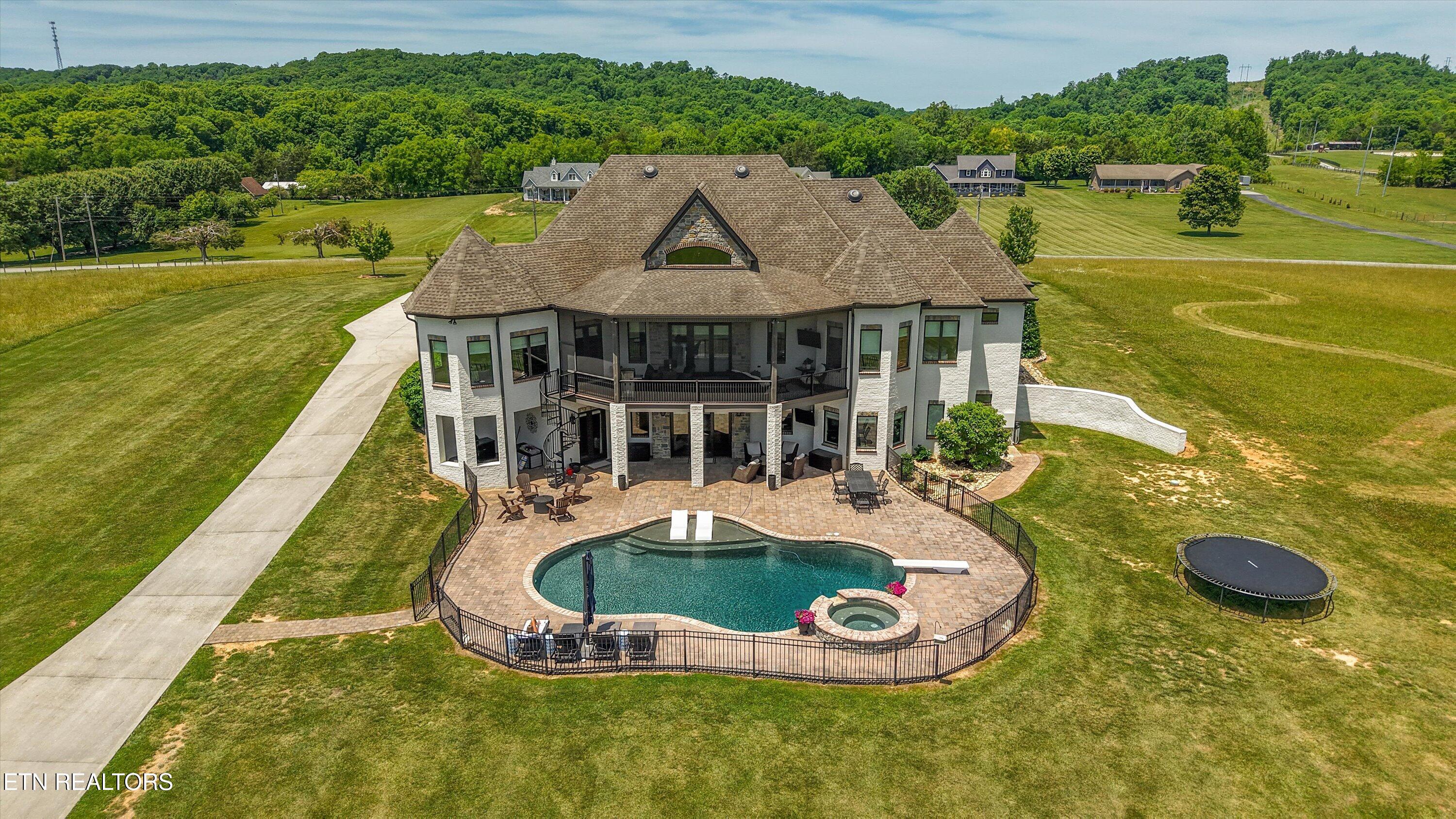 6824 Hickory Creek Road Lenoir City TN 37771